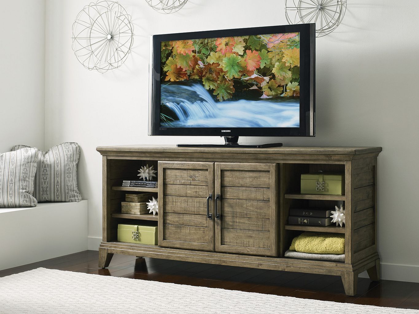 Arden Entertainment Console