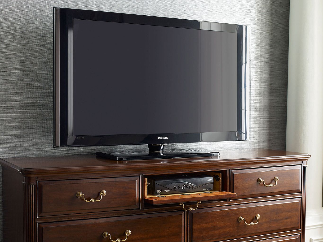 Kincaid Furniture Hadleigh Drawer Dresser