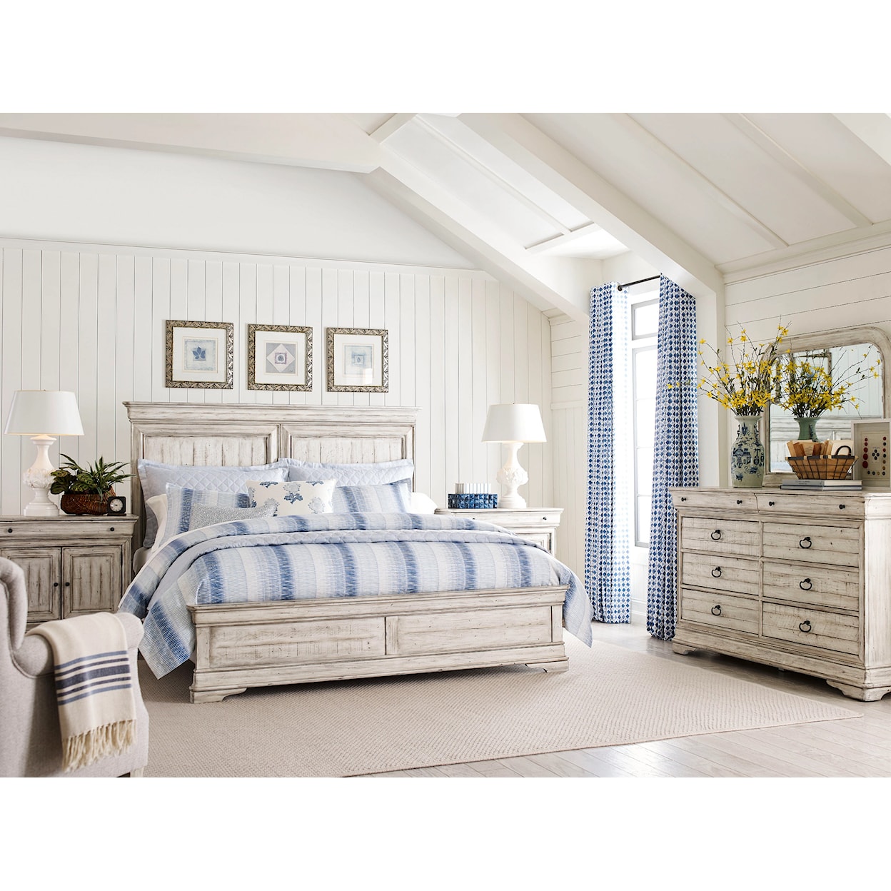 Kincaid Furniture Selwyn Glendale King Bed