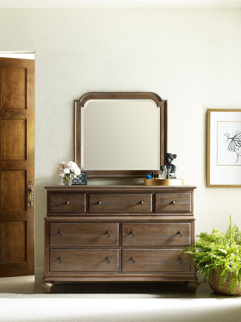 Wellington Drawer Dresser