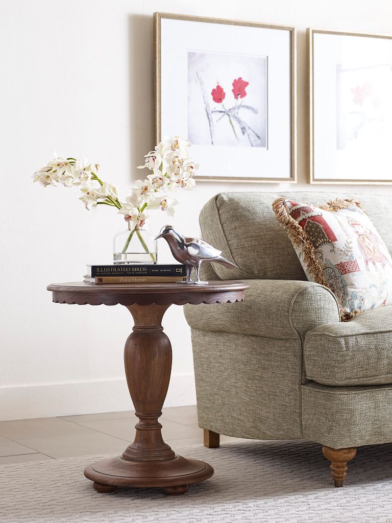 Kincaid Furniture Weatherford Accent Table