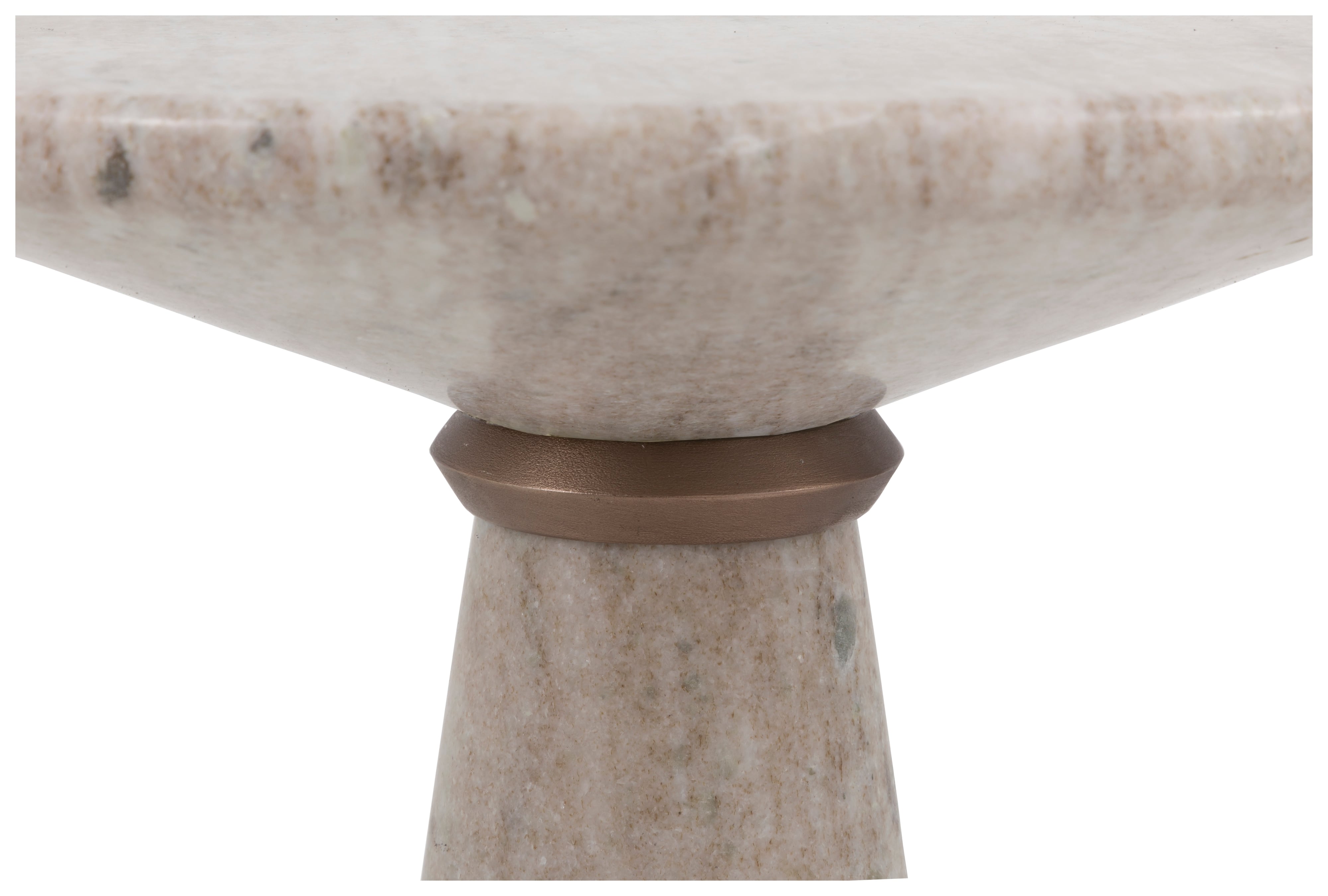 Fairfield Sundries Round Drink Table