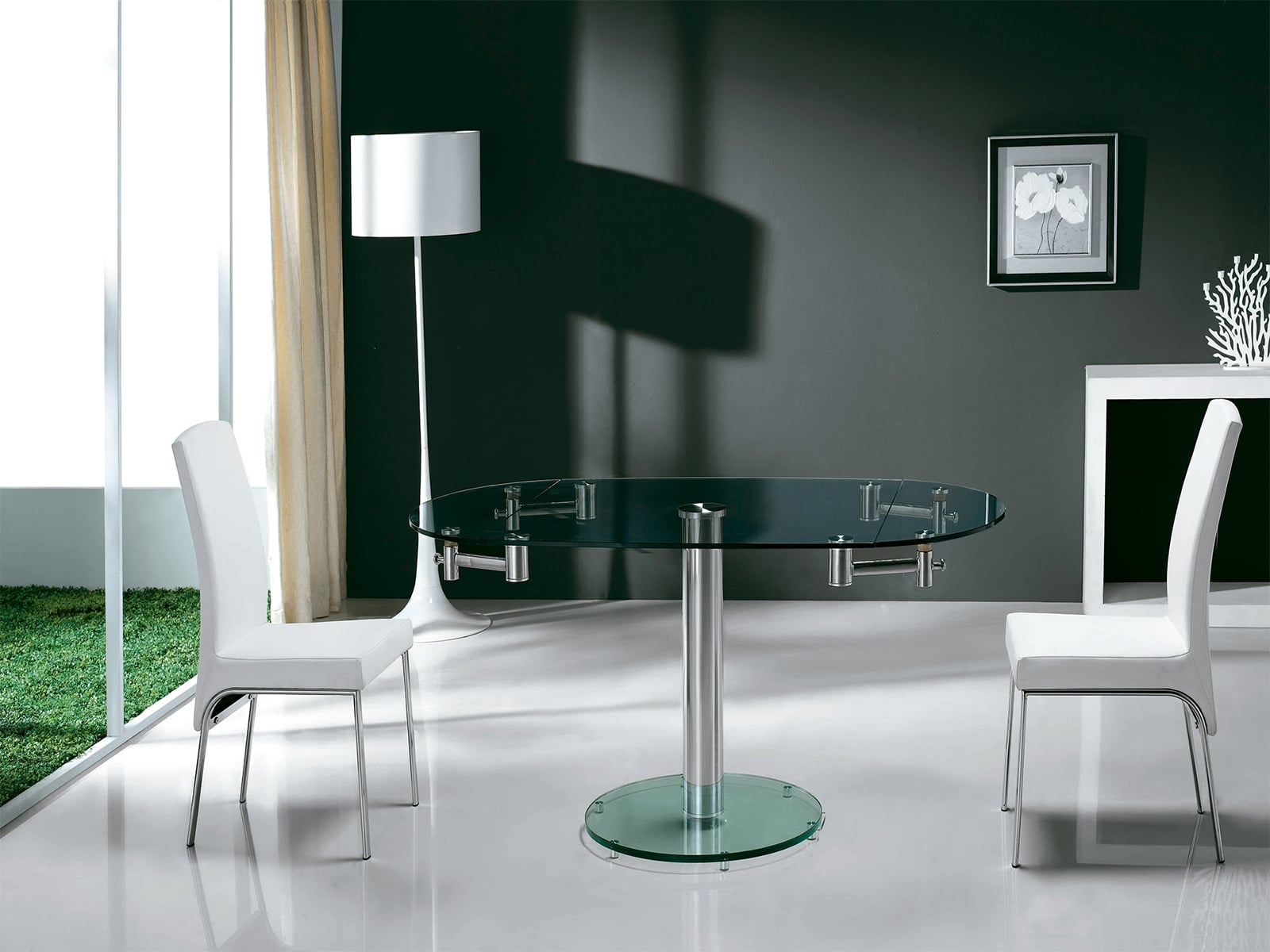 Thao Manual Dining Table