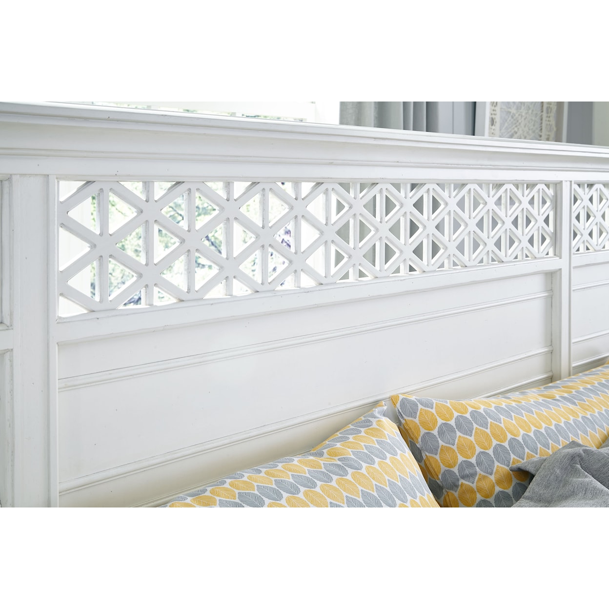 Palmetto Home Cane Bay King Panel Bed