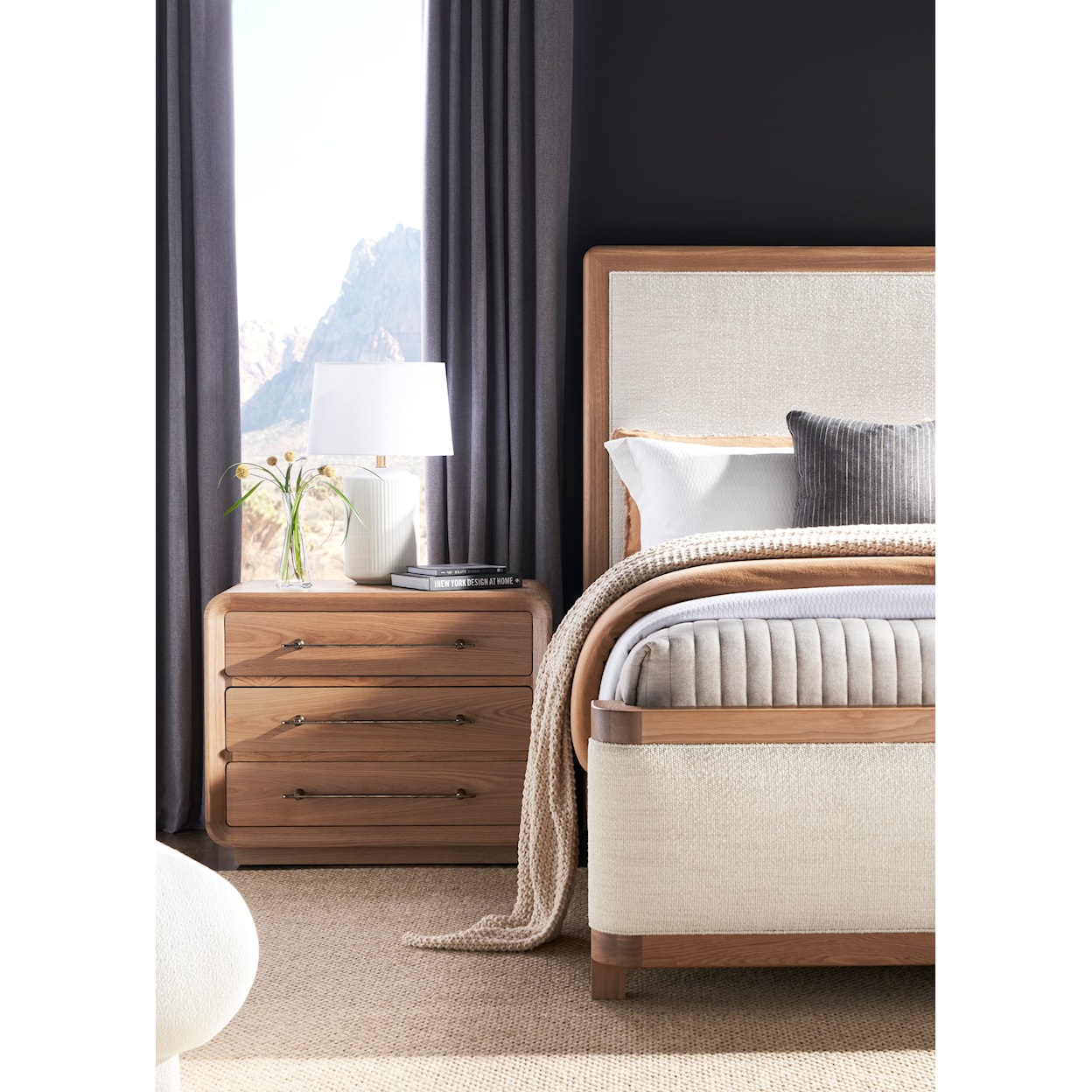 Vanguard Furniture Form King Upholstered Bed