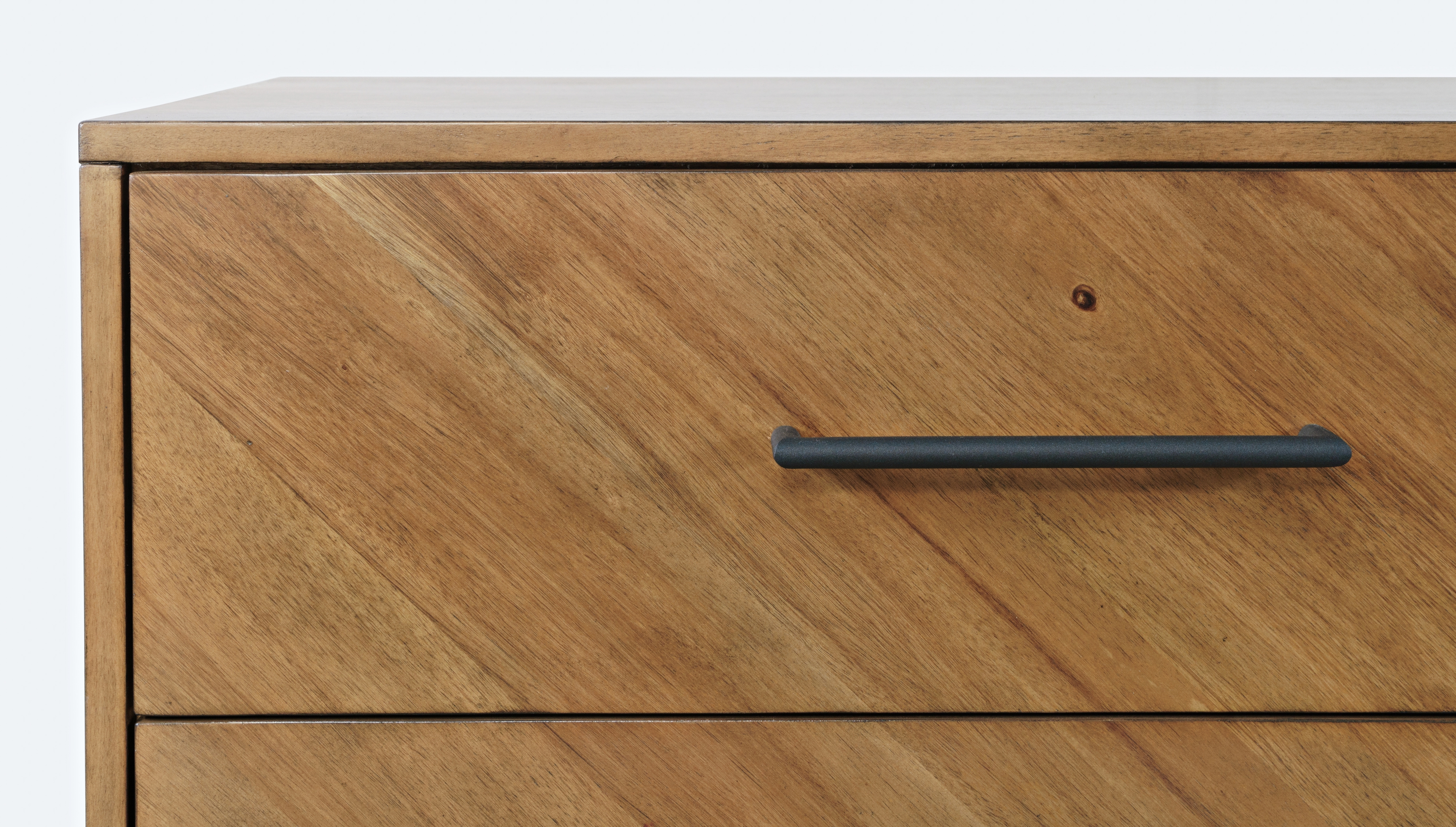 Jofran Eloquence Dresser