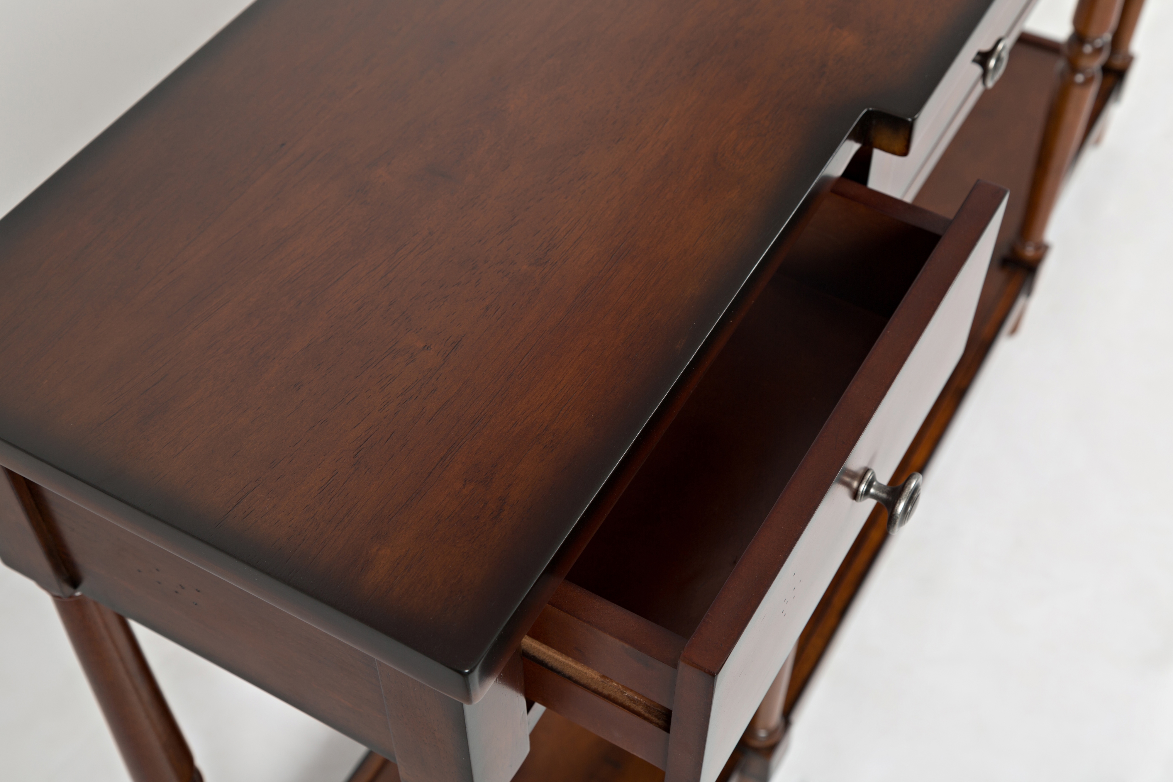 Jofran Stately Home 60" Console