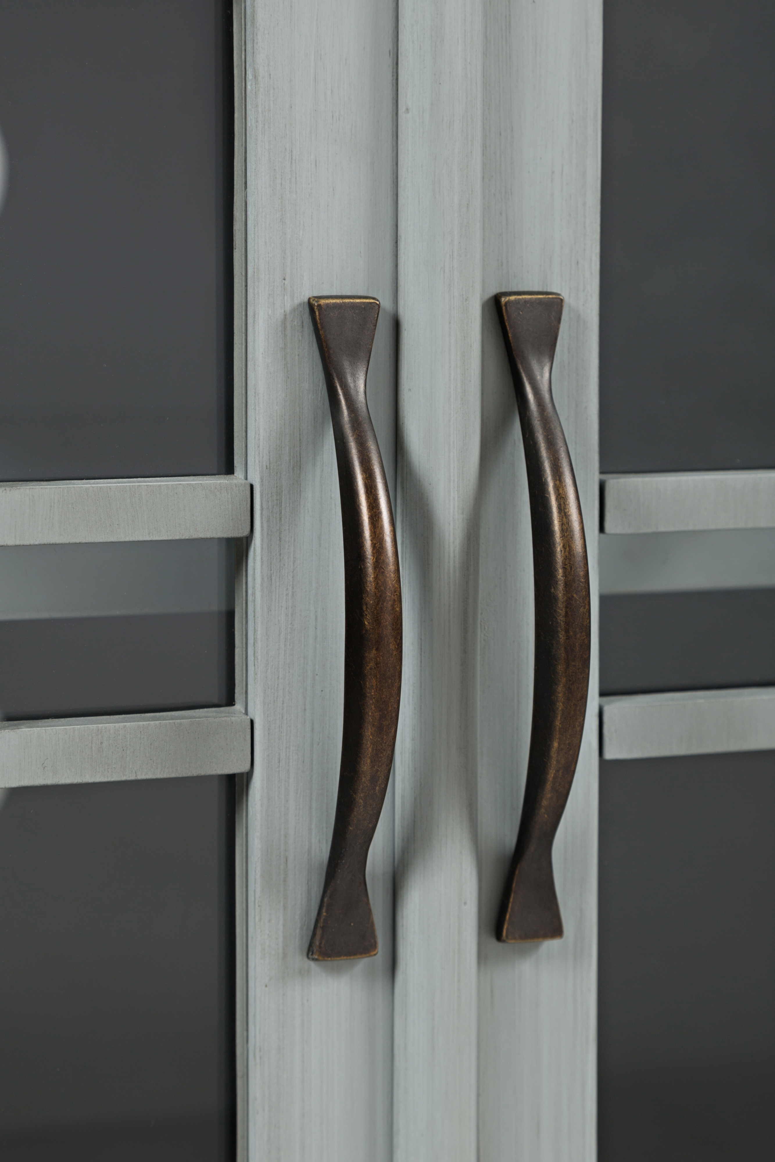 Belfort Essentials Craftsman 60" Media Unit