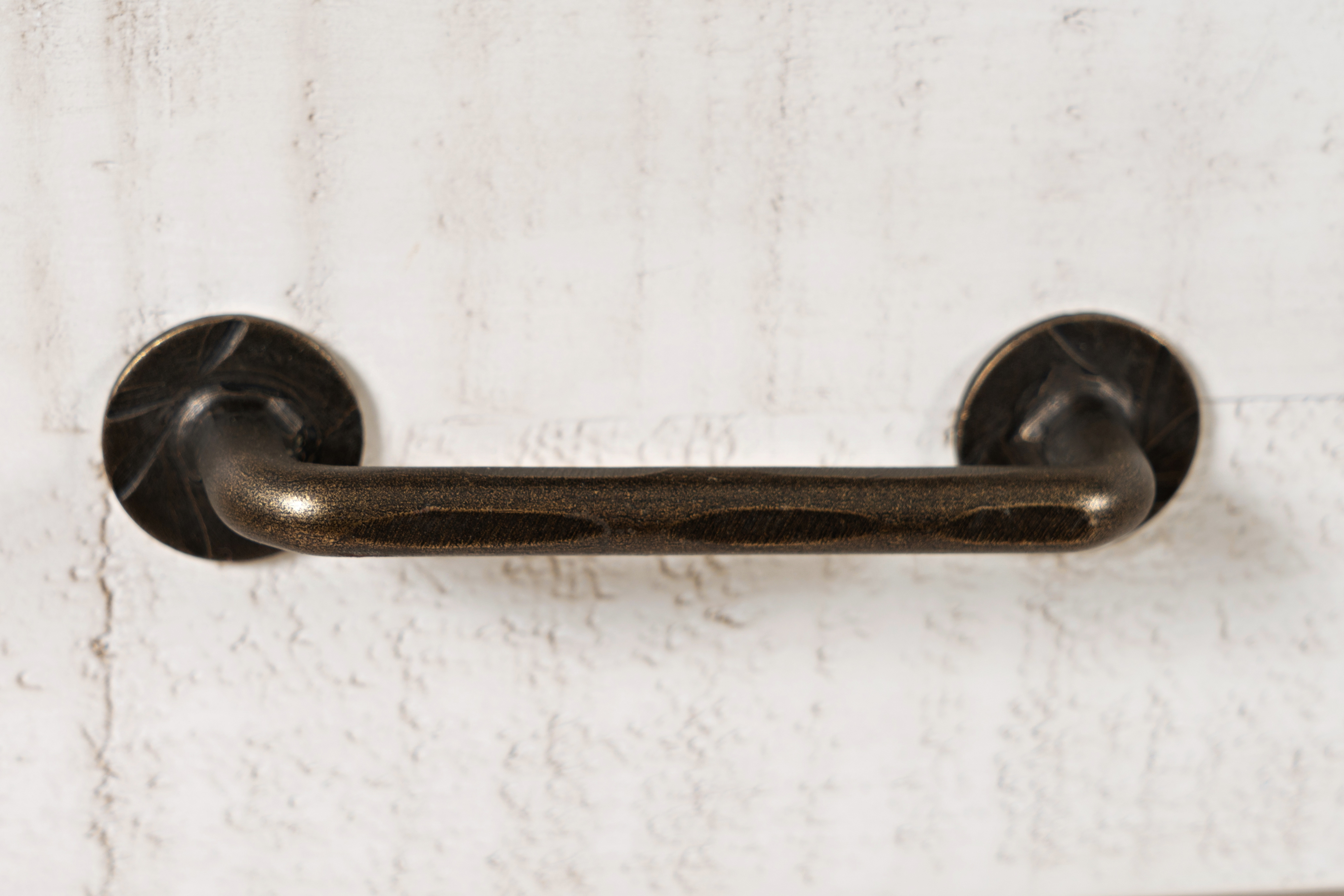 3 Drawer Cocktail Table-Vintage White