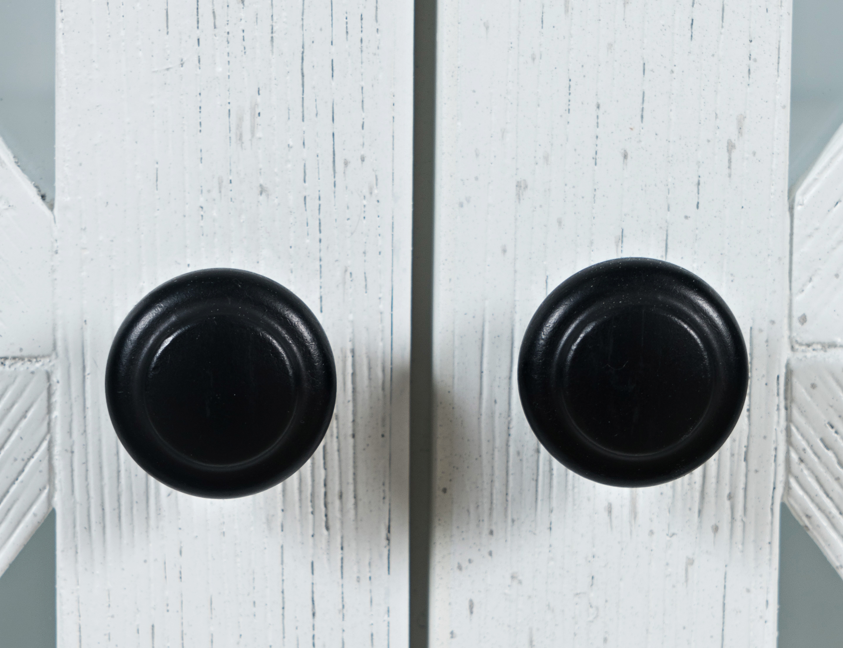 Jofran Carrington Small Breakfront Cabinet