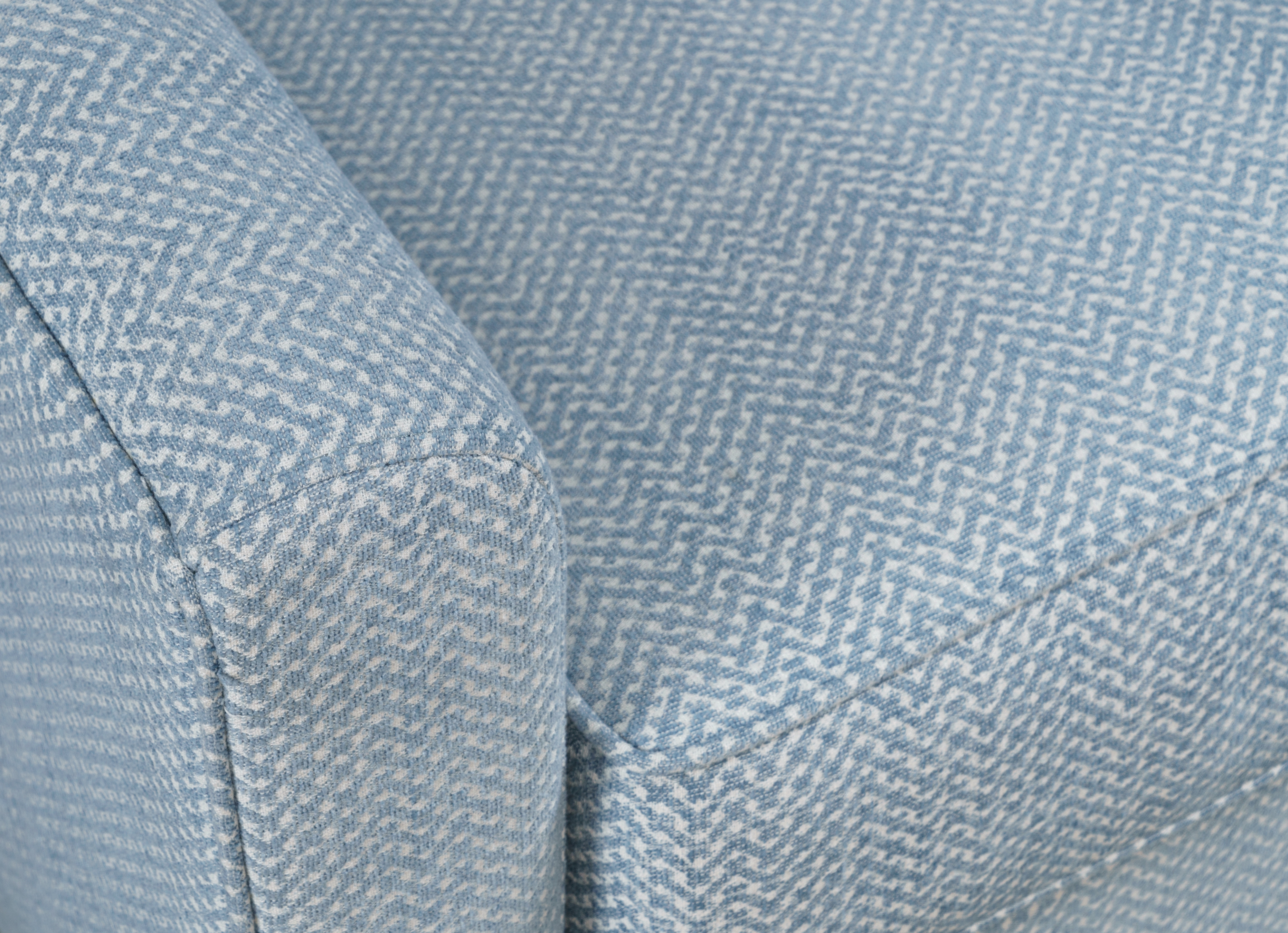 Jofran Harper Swivel Accent Chair