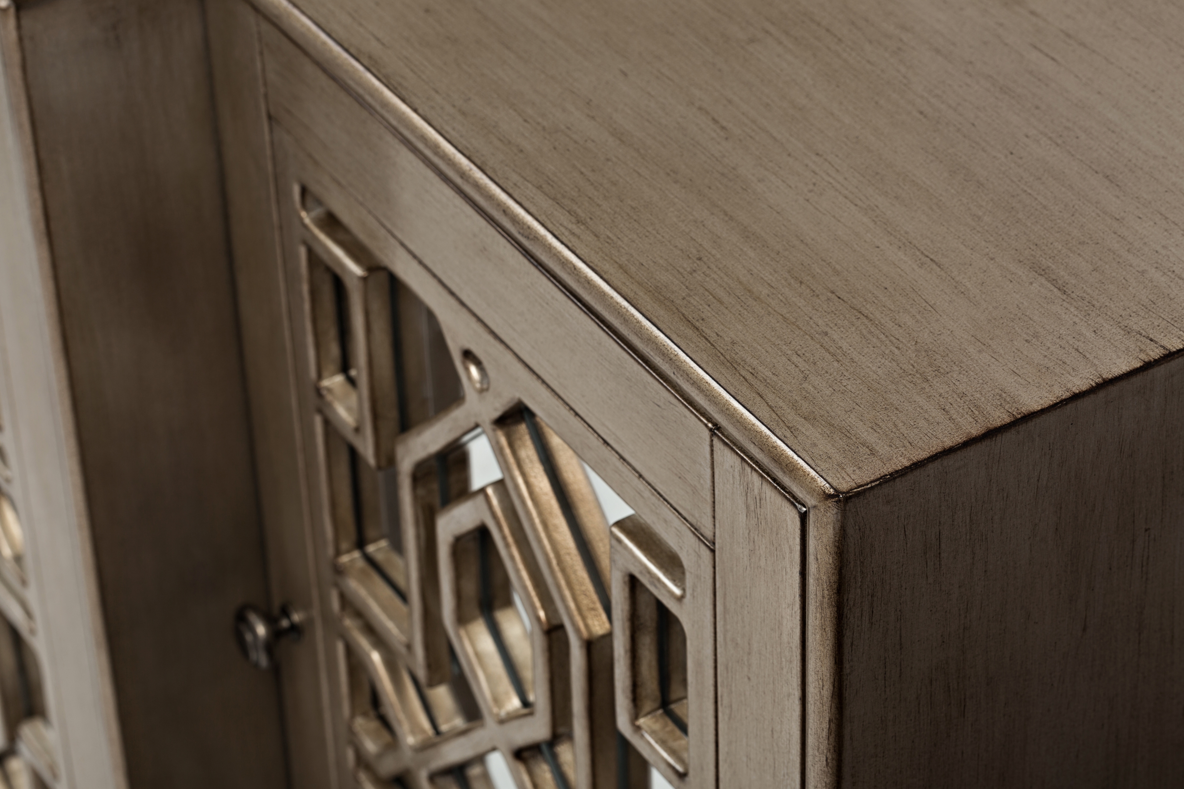 Jofran Casa Bella Casa Bella 70" Mirrored Console