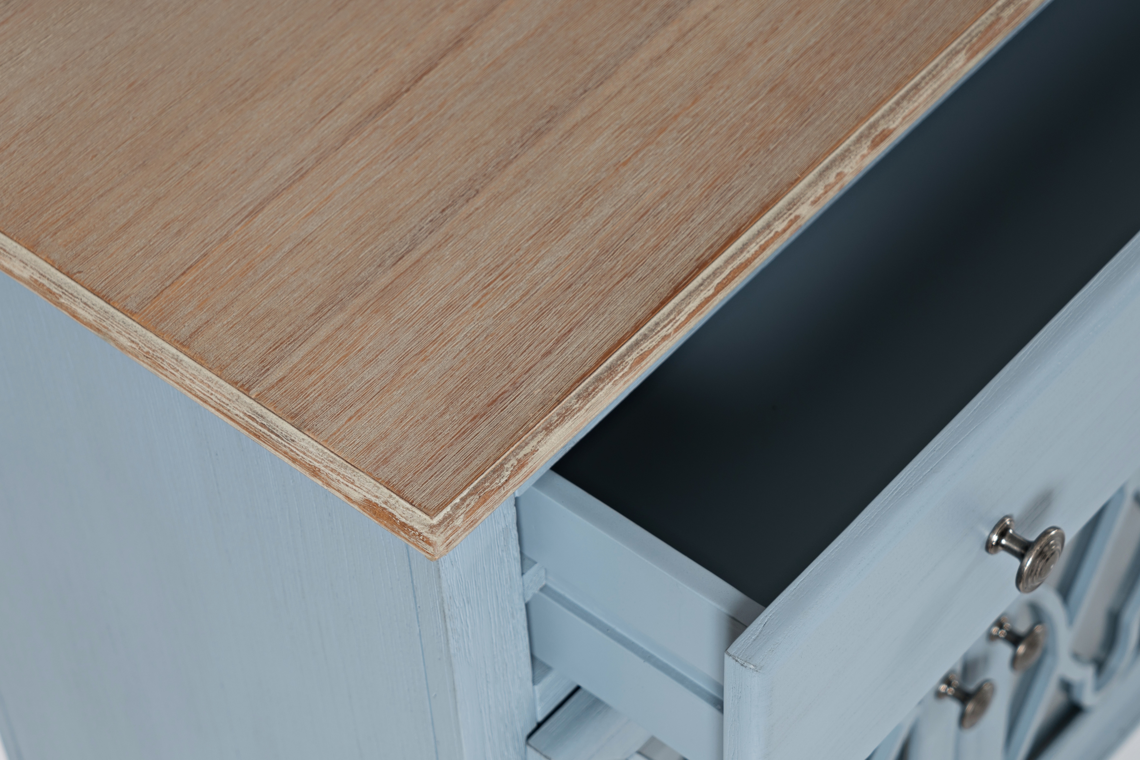 Jofran Aurora Hills 6-Door Accent Chest