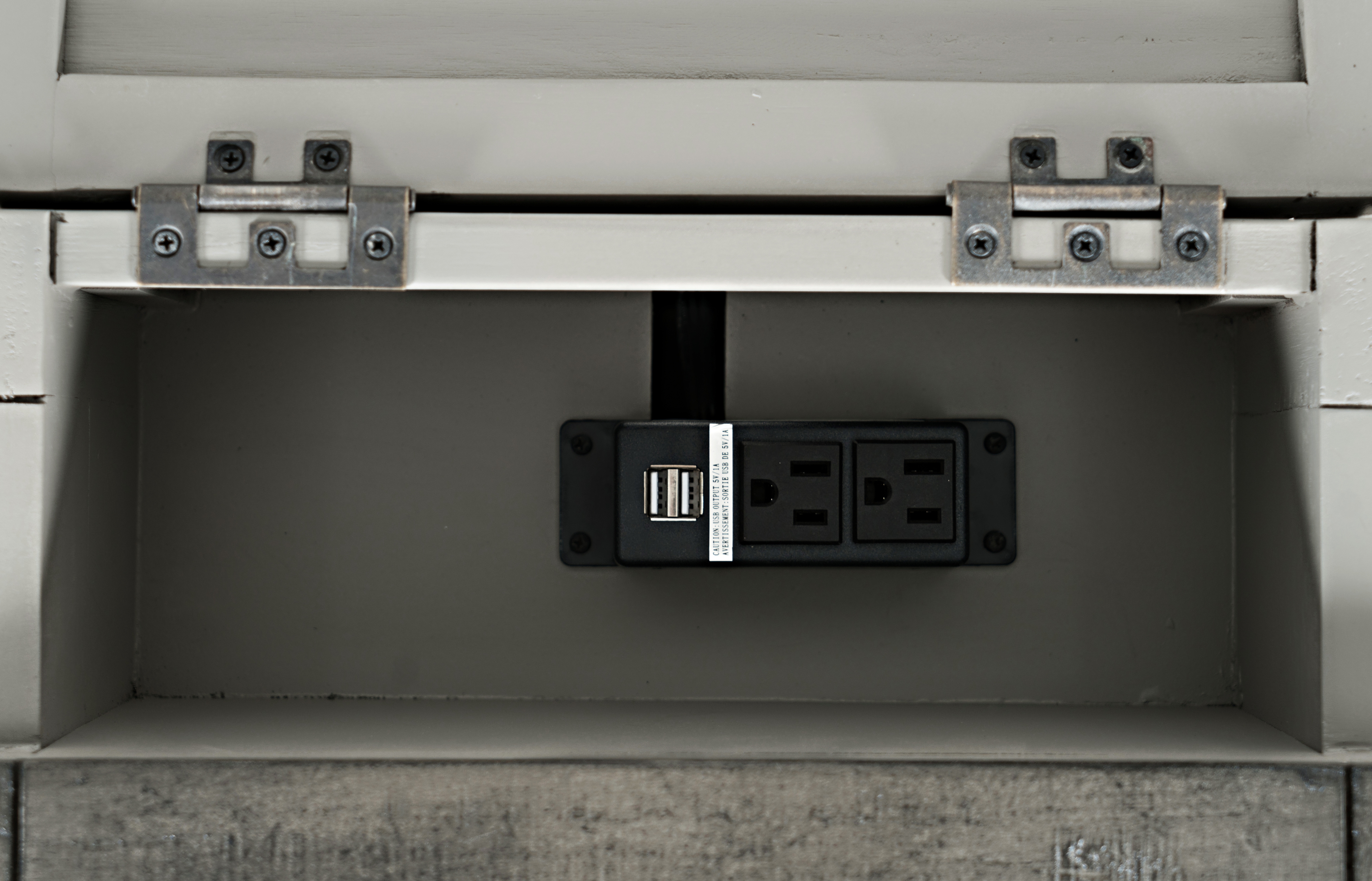 Jofran Rustic Shores Power Chairside Table