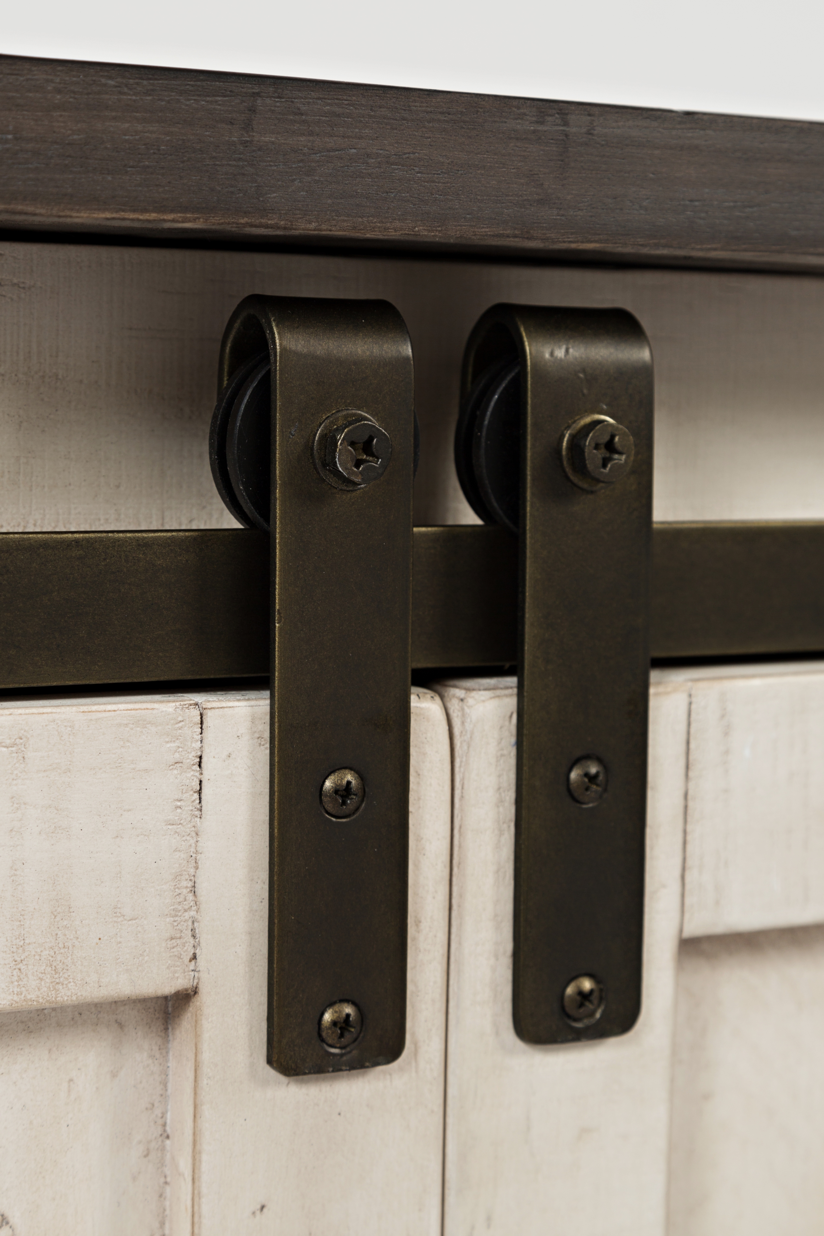 Jofran Madison County Console