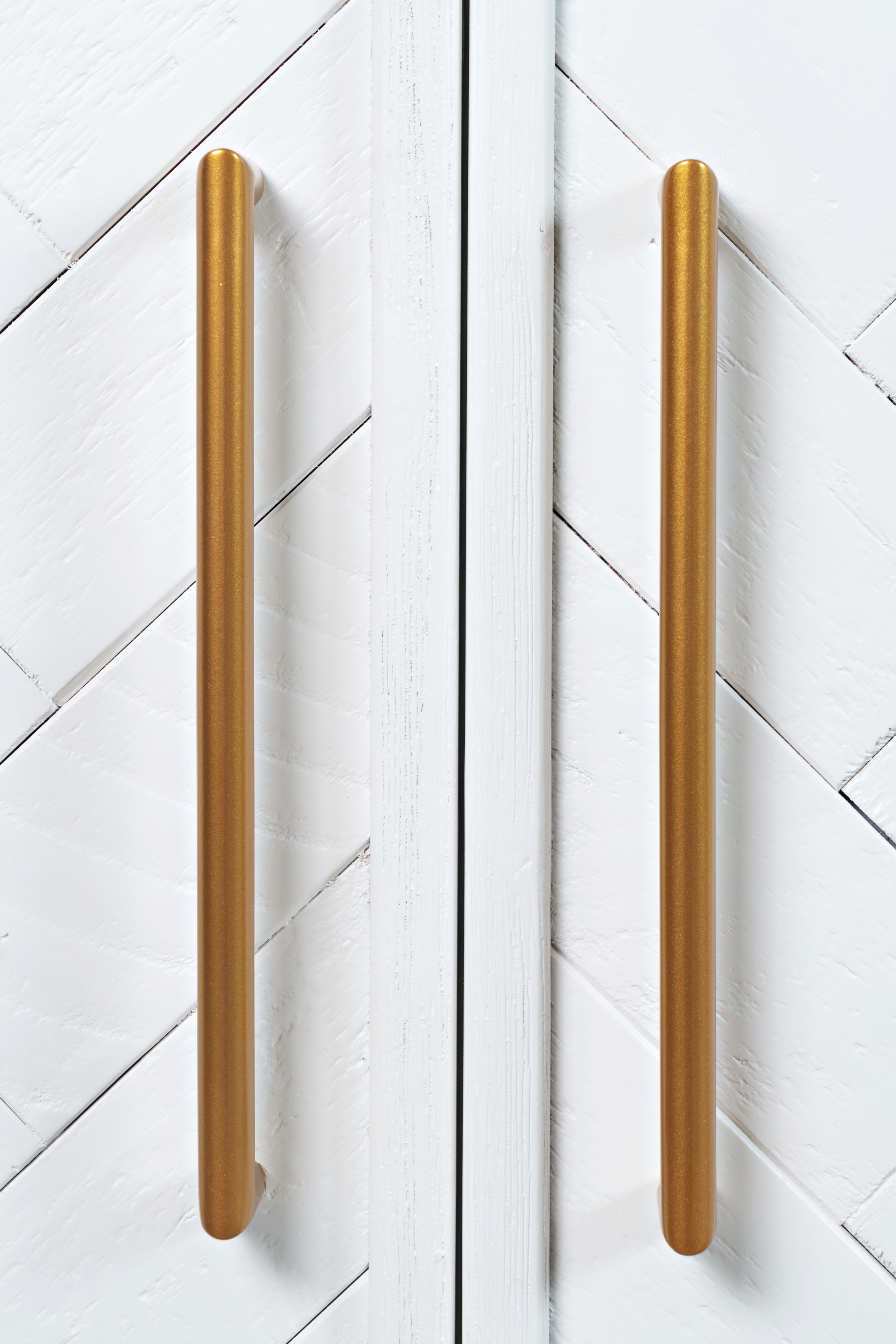 Jofran Gramercy 3 Door Accent Cabinet