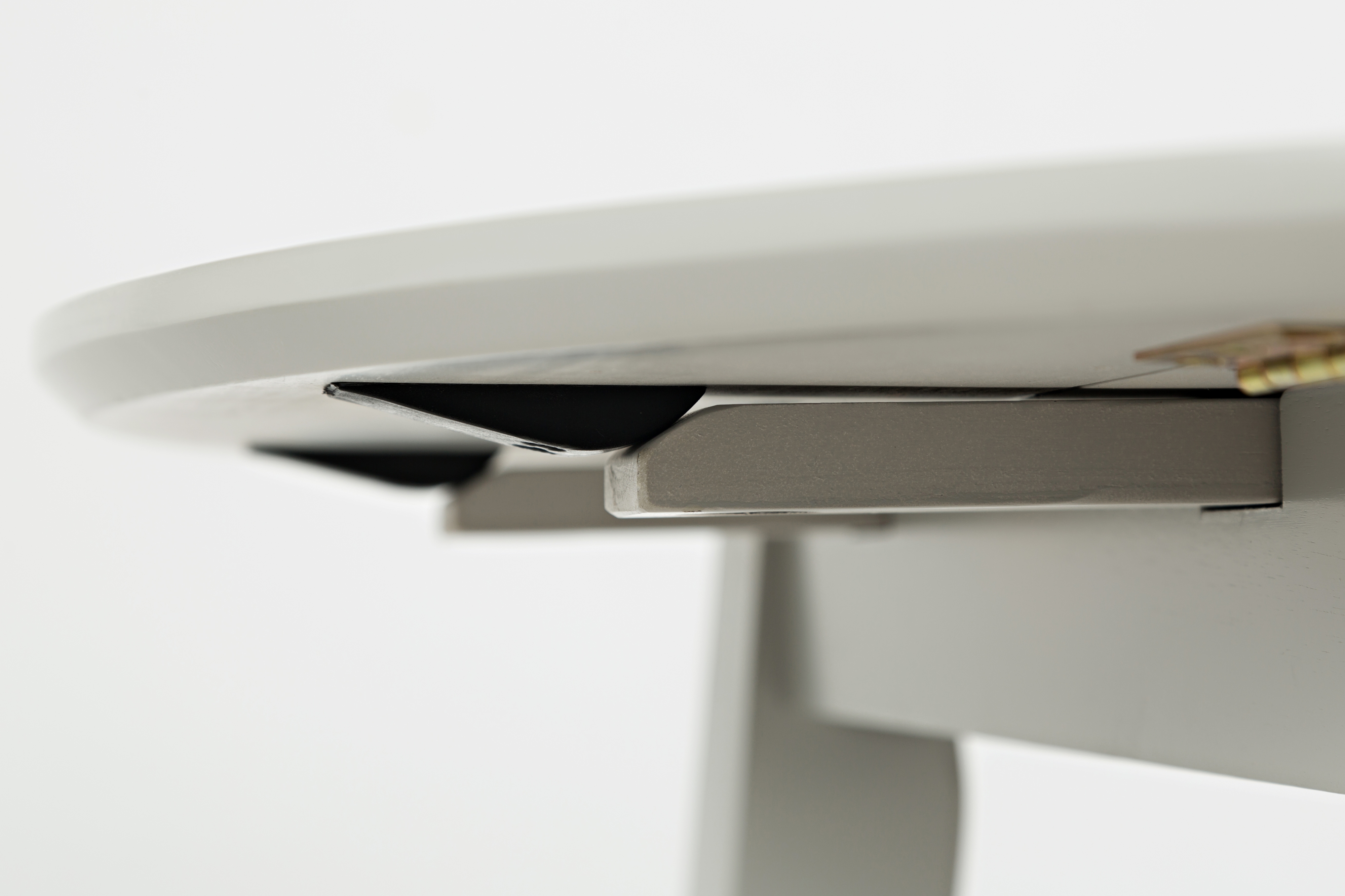 Jofran Simplicity Round Drop Leaf Table