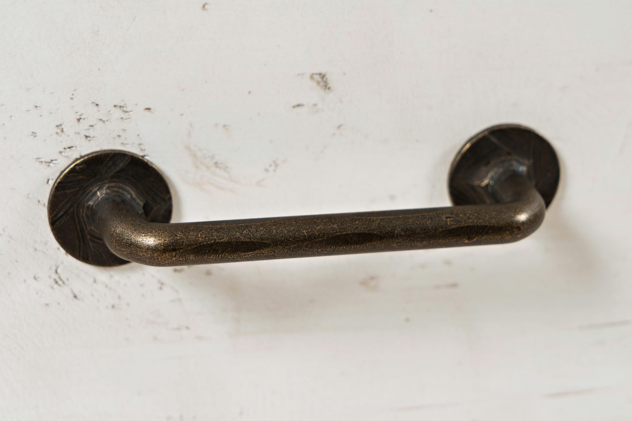 Jofran Madison County Lift Lid Cocktail Table-Vintage White