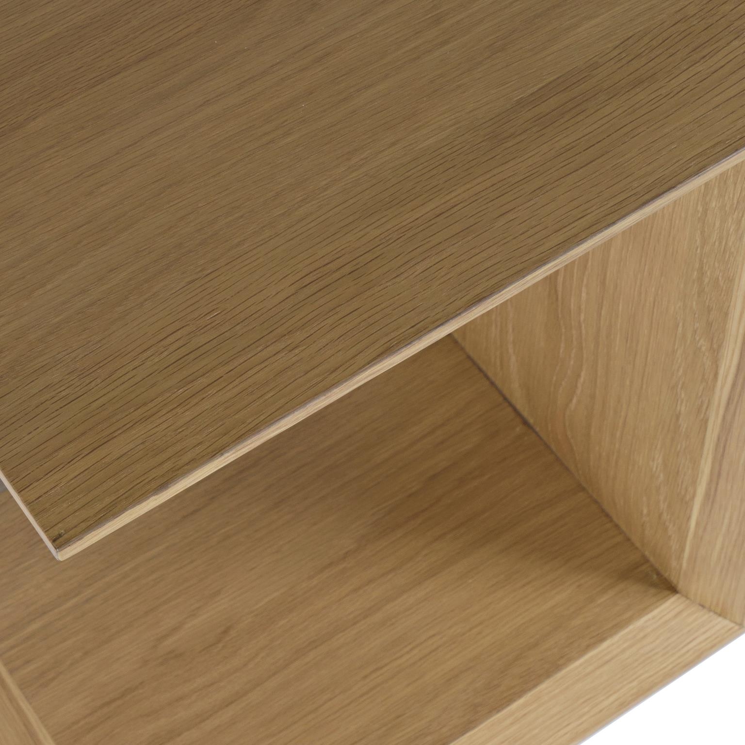 Jofran Global Archive Soho C-Table L. Oak (1/Ctn)