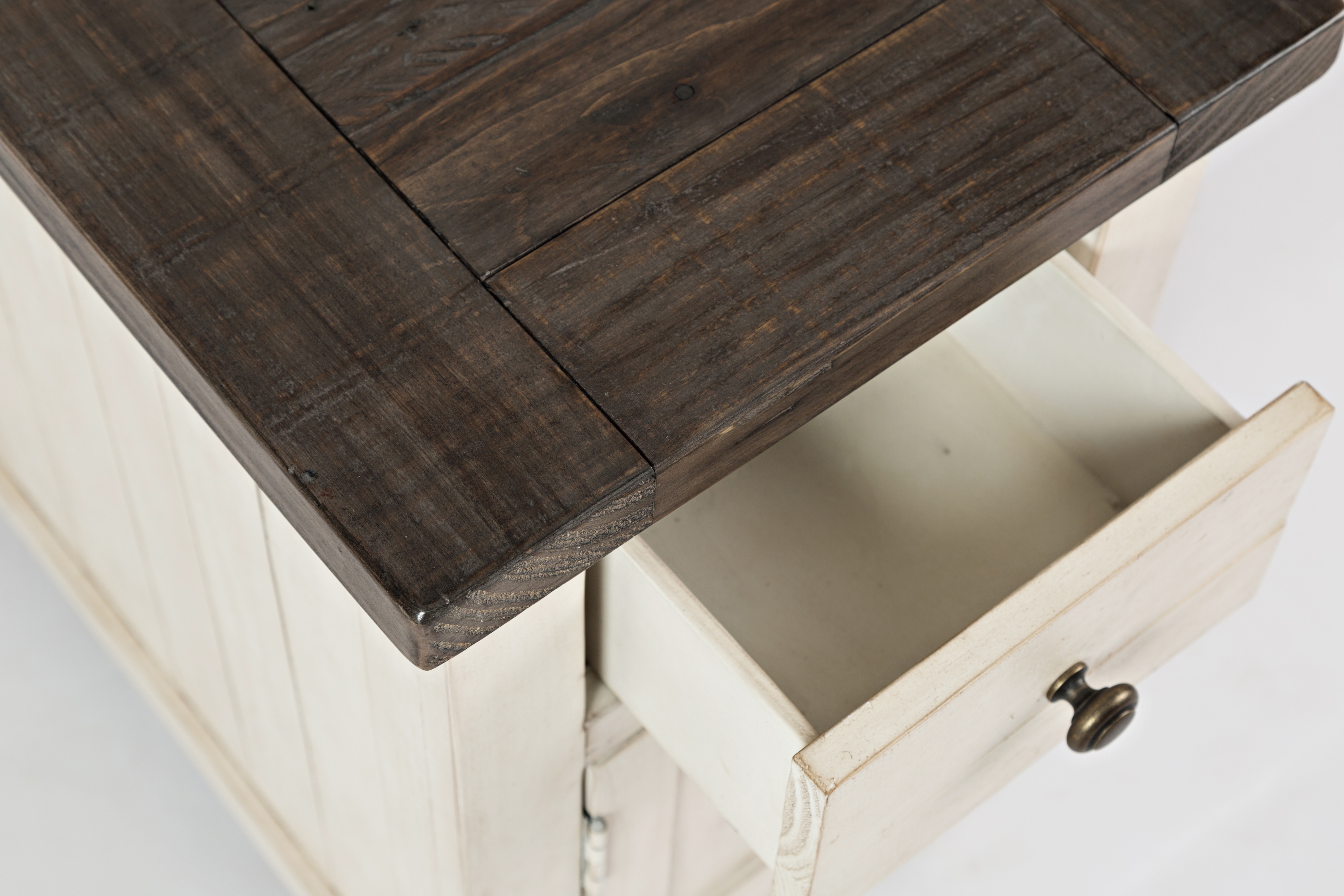 Jofran Madison County Chairside Table