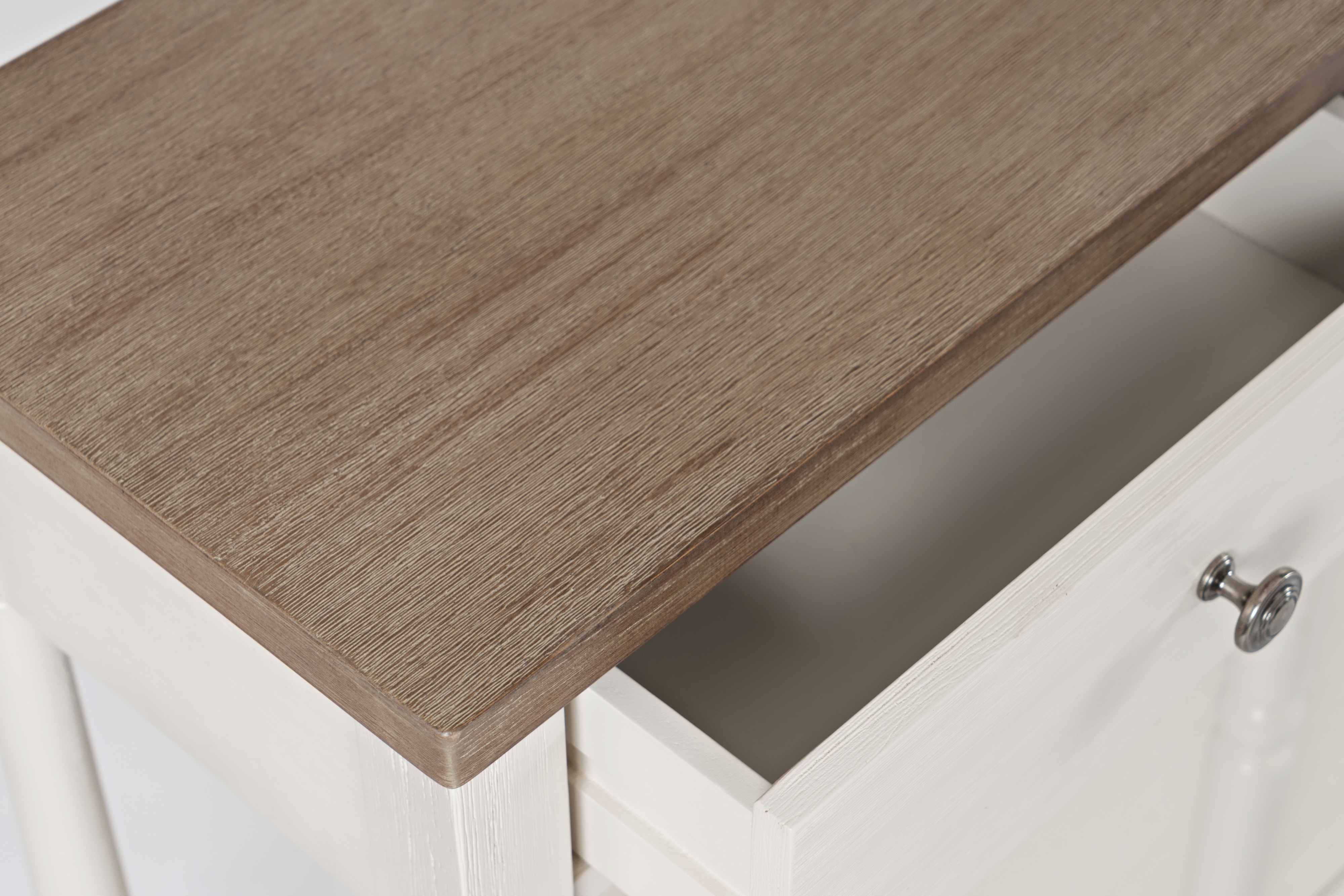 Jofran Grafton Farms 70" Console