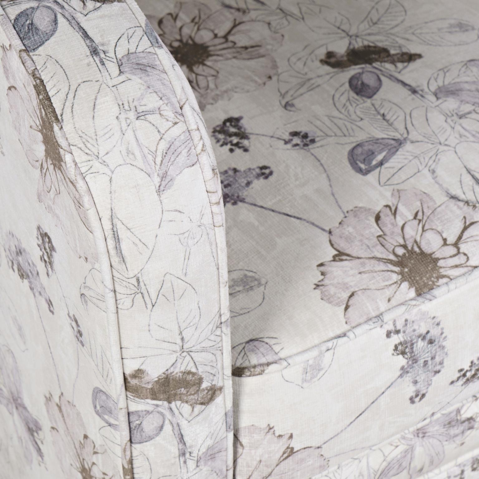 Jofran Daisy Swivel Accent Chair