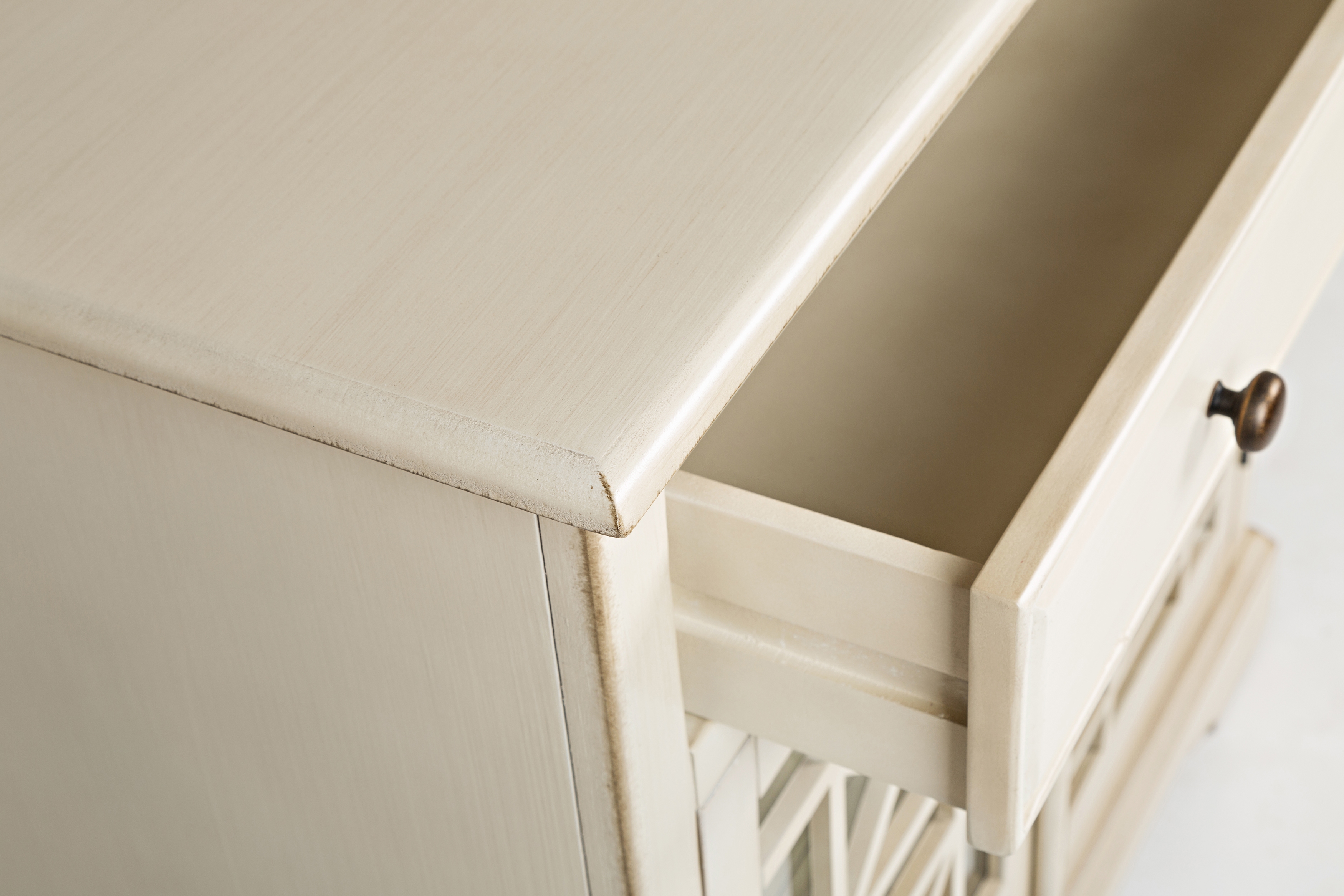 Jofran Craftsman 32" Accent Chest