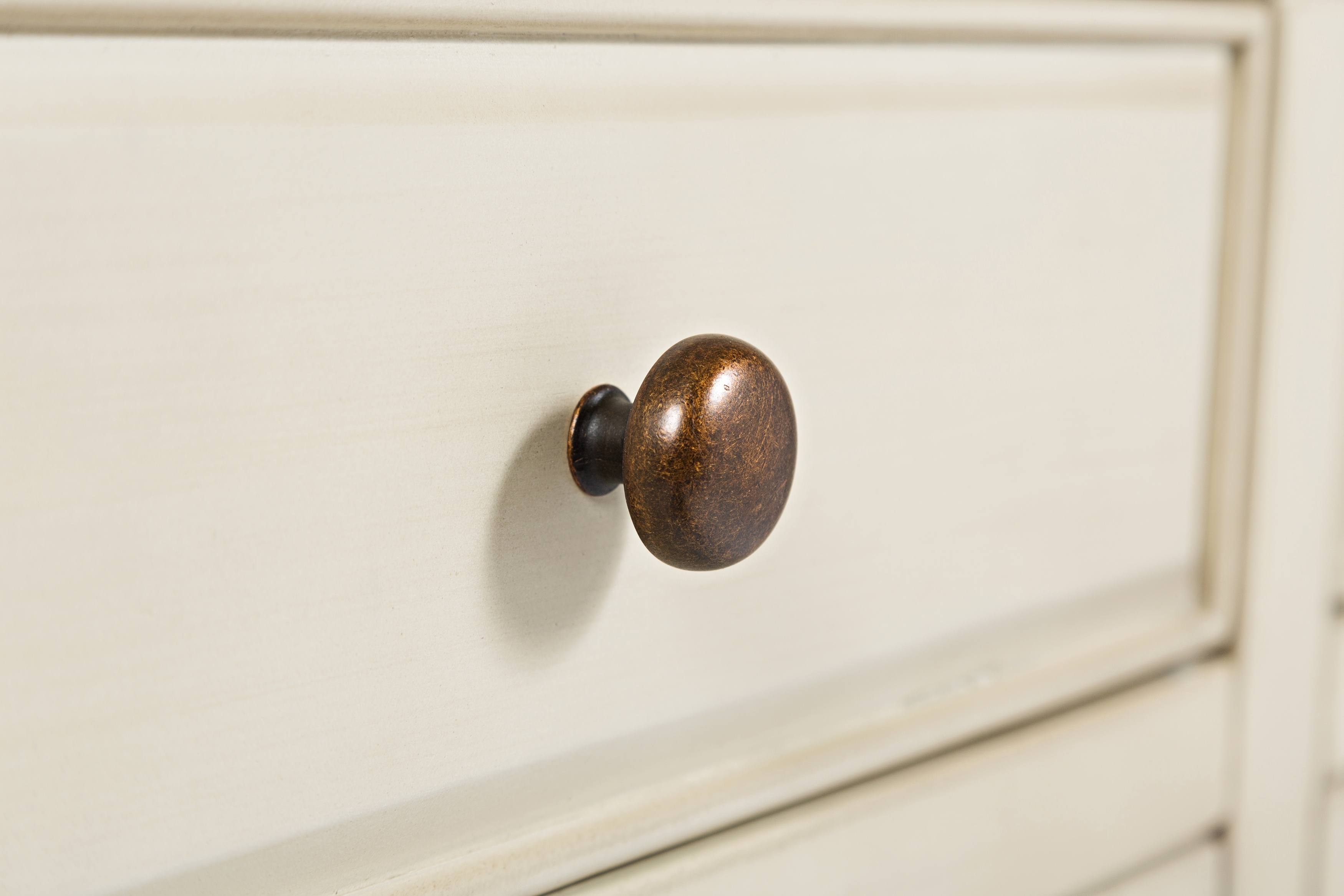 Belfort Essentials Craftsman 70" Media Unit