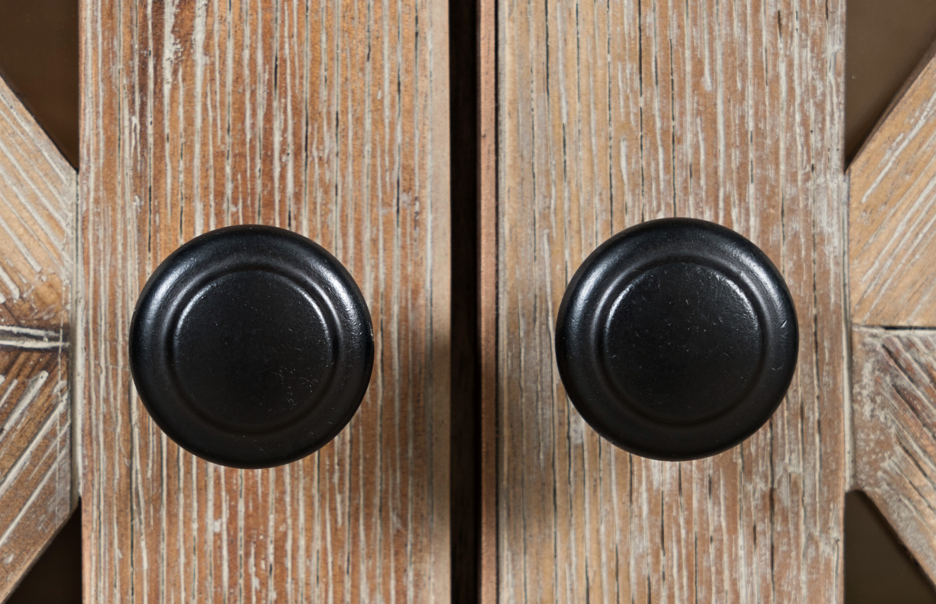 Jofran Carrington Small Breakfront Cabinet