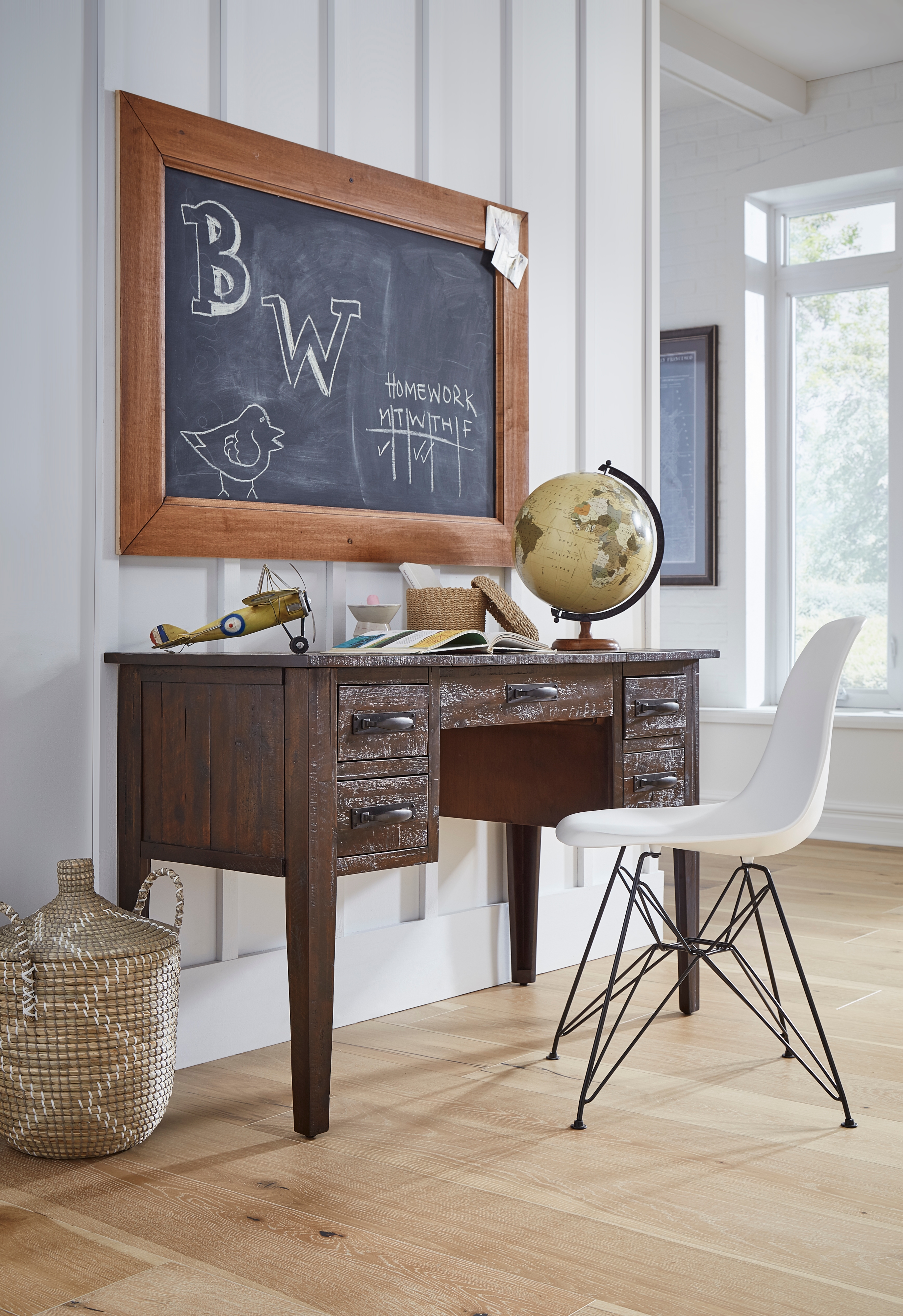 Jofran Jackson Lodge Desk
