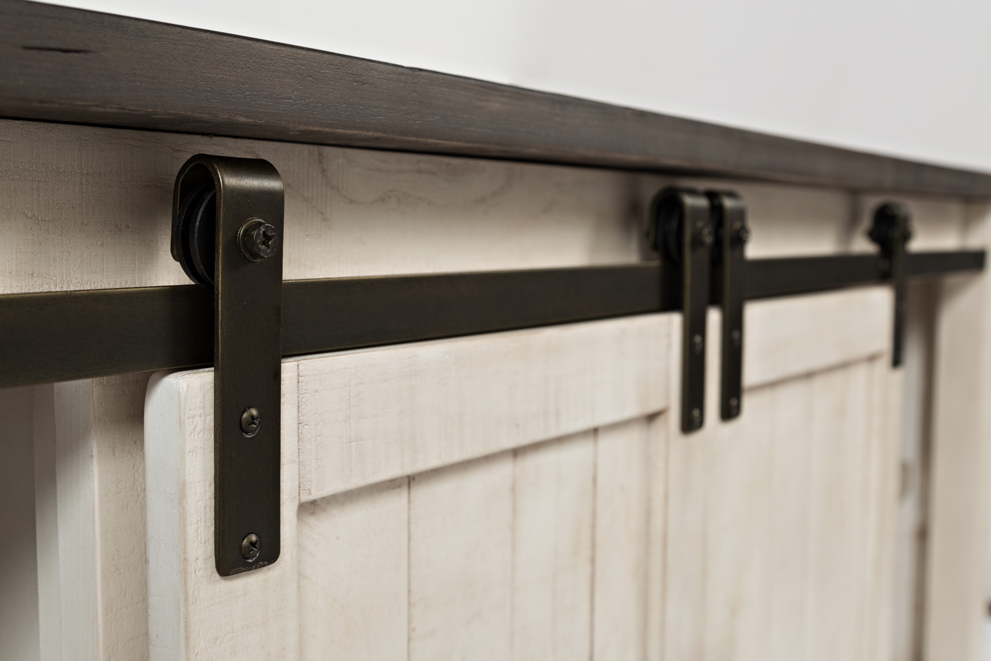 Jofran Madison County Console