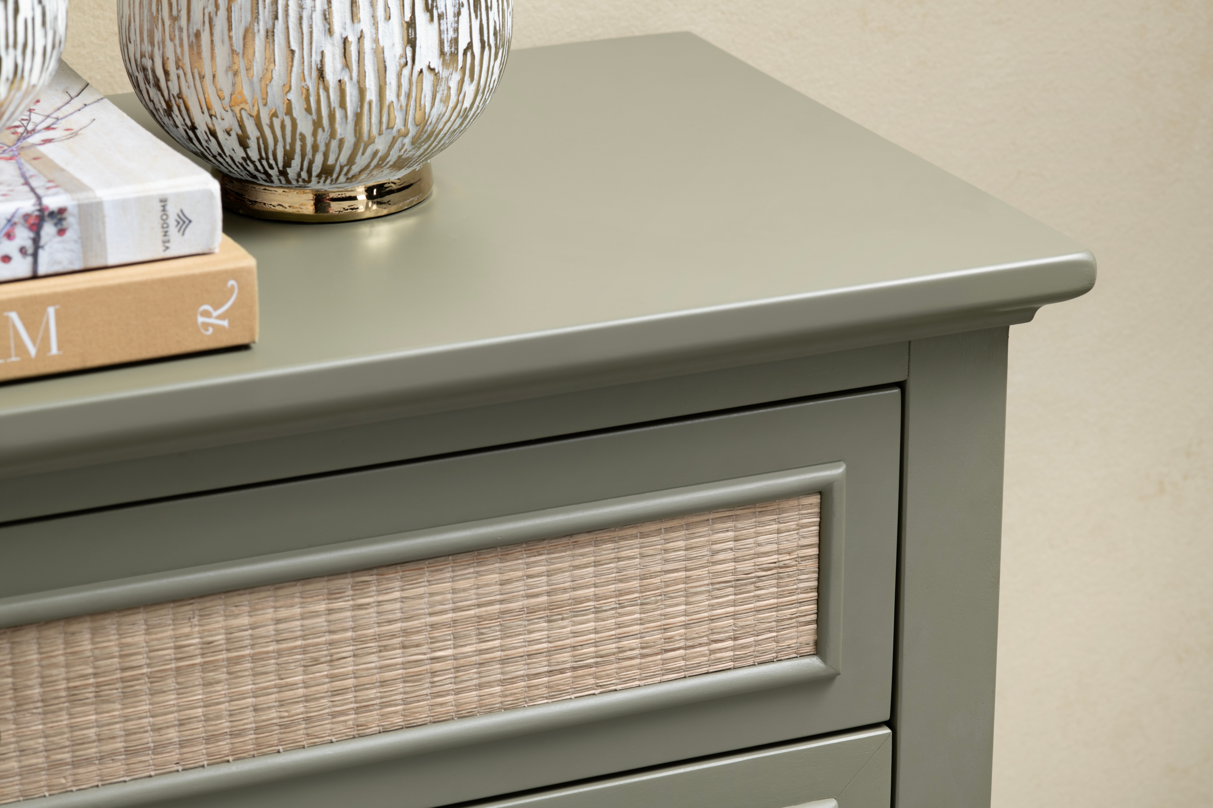 Coastal 4-Door Media Credenza w/Cord Vents