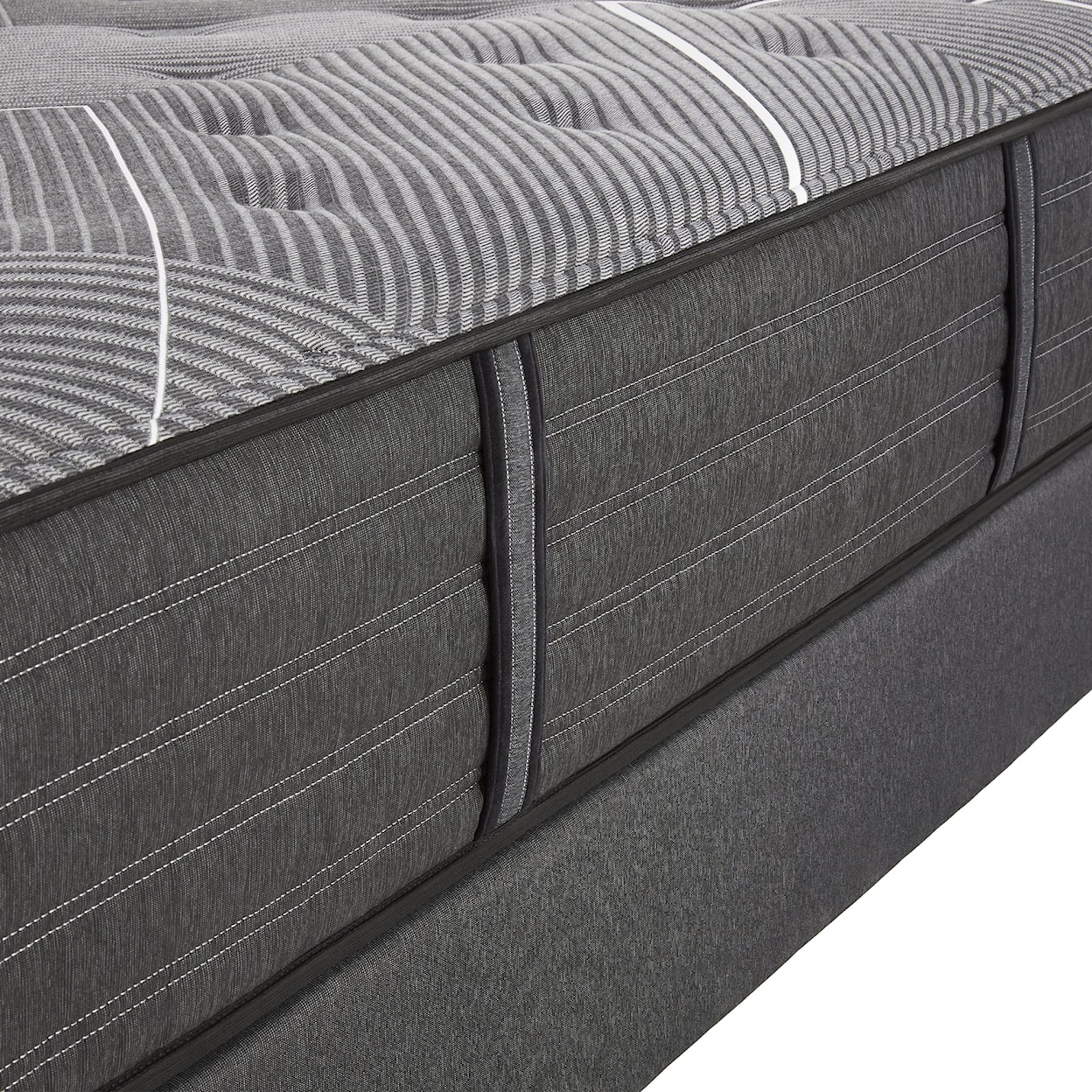 Beautyrest Beautyrest Black B-Class Medium Split California King Mattress