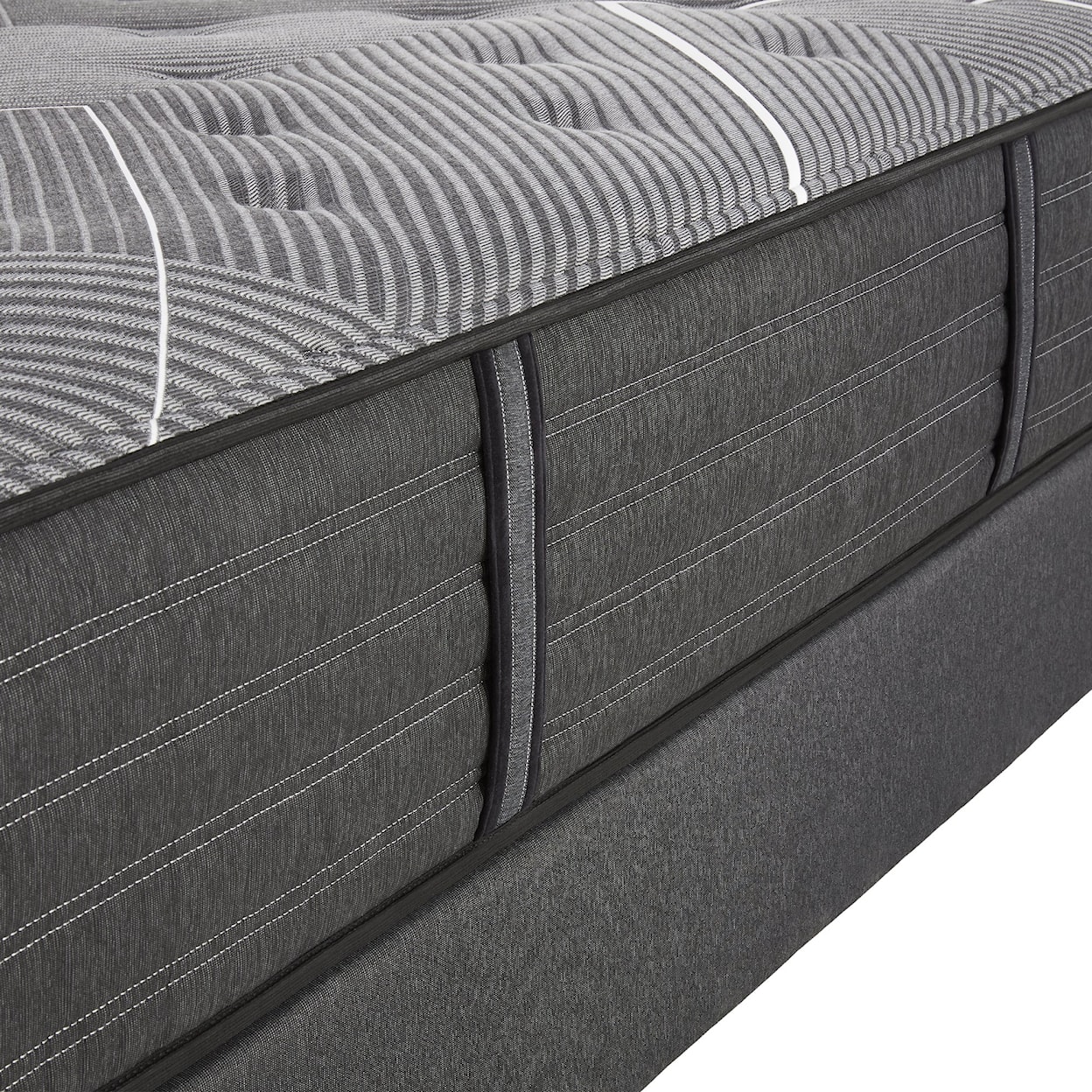 Beautyrest Beautyrest Black B-Class Plush TT Full Mattress