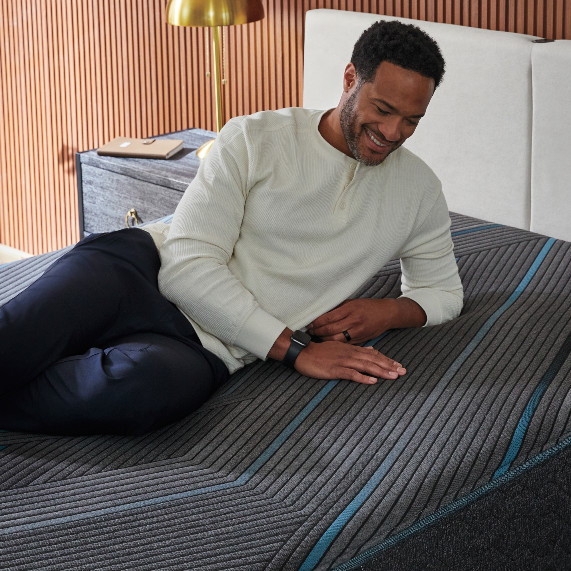 Level Two Hybrid Queen Mattress