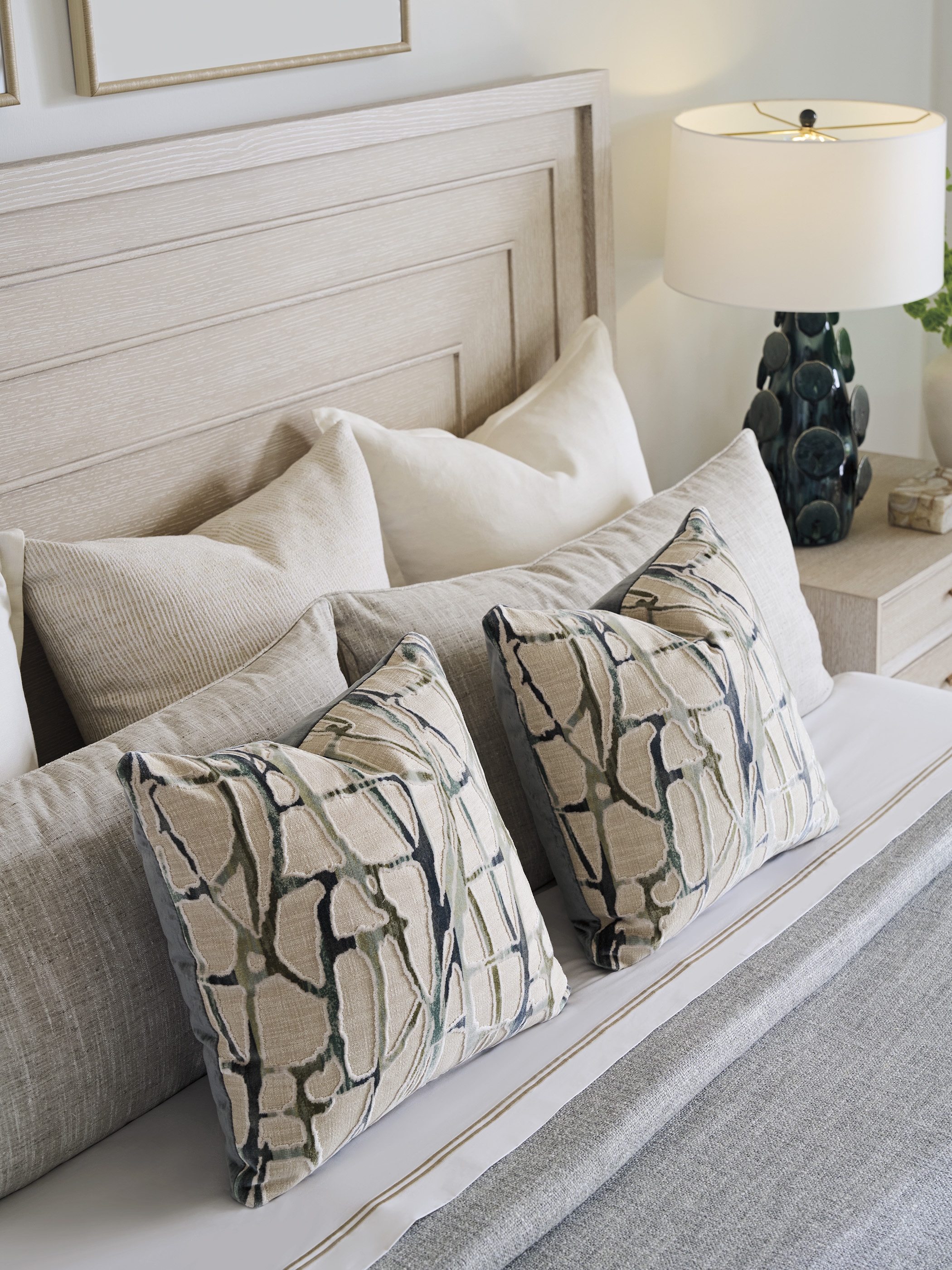 Tommy Bahama Home Copacabana King Panel Bed