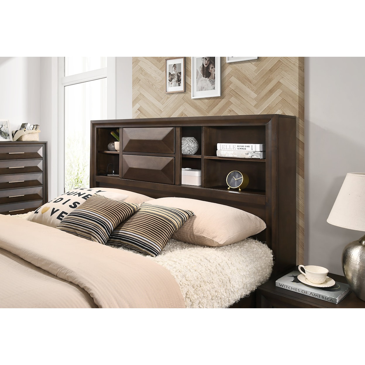 Lifestyle 1035A Queen storage Bed