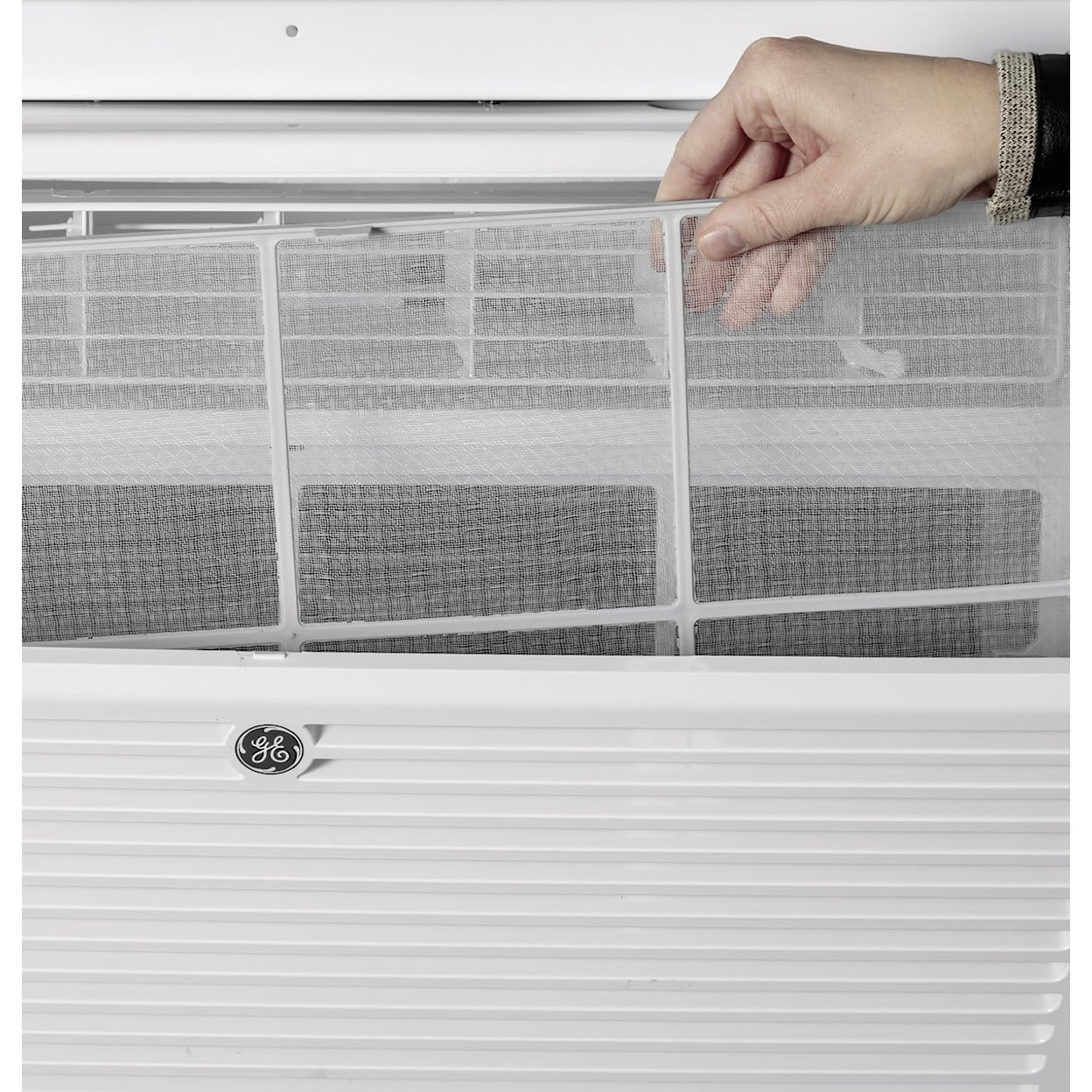 GE Appliances Air Conditioners 8,000 BTU Smart Air Conditioner