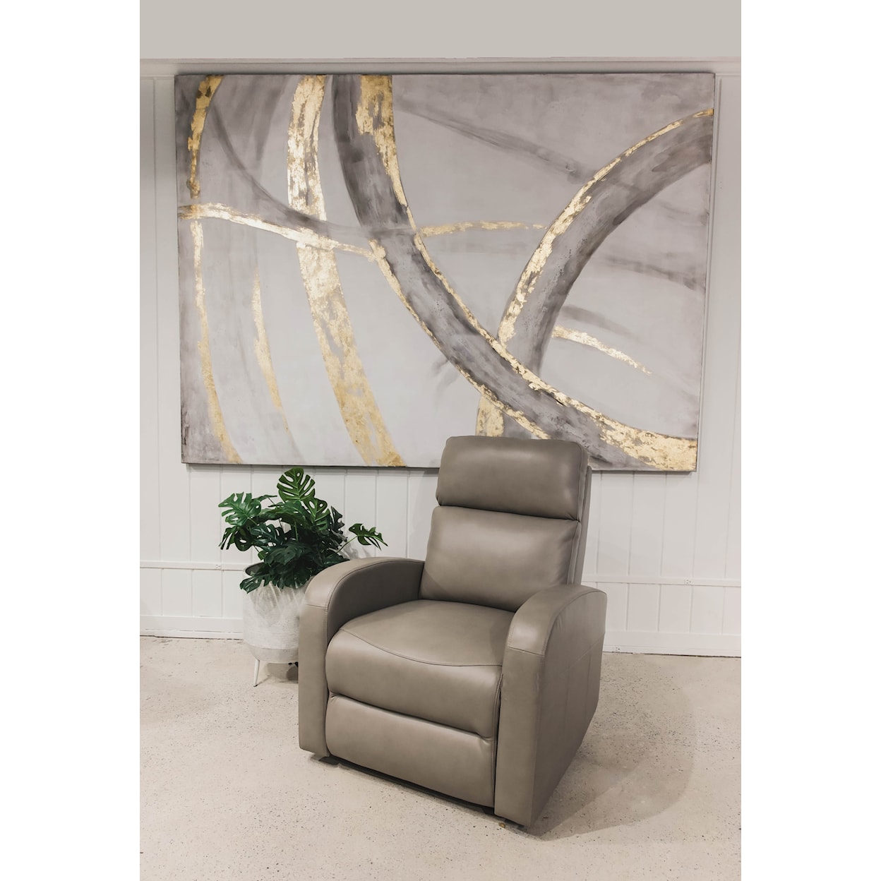 Lifestyle U81613 Taupe Leather Dual Power Recliner