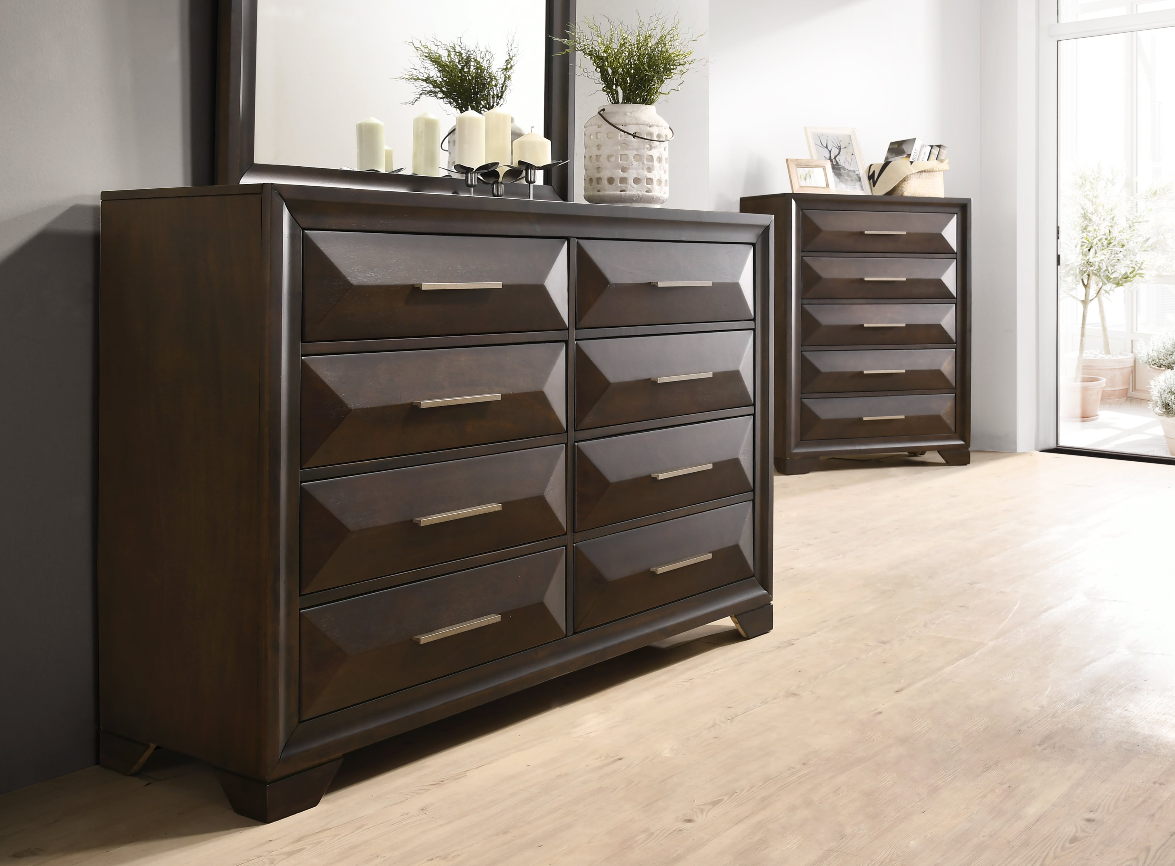Lifestyle 1035A 525121172 8 Drawer Dresser Furniture Fair North