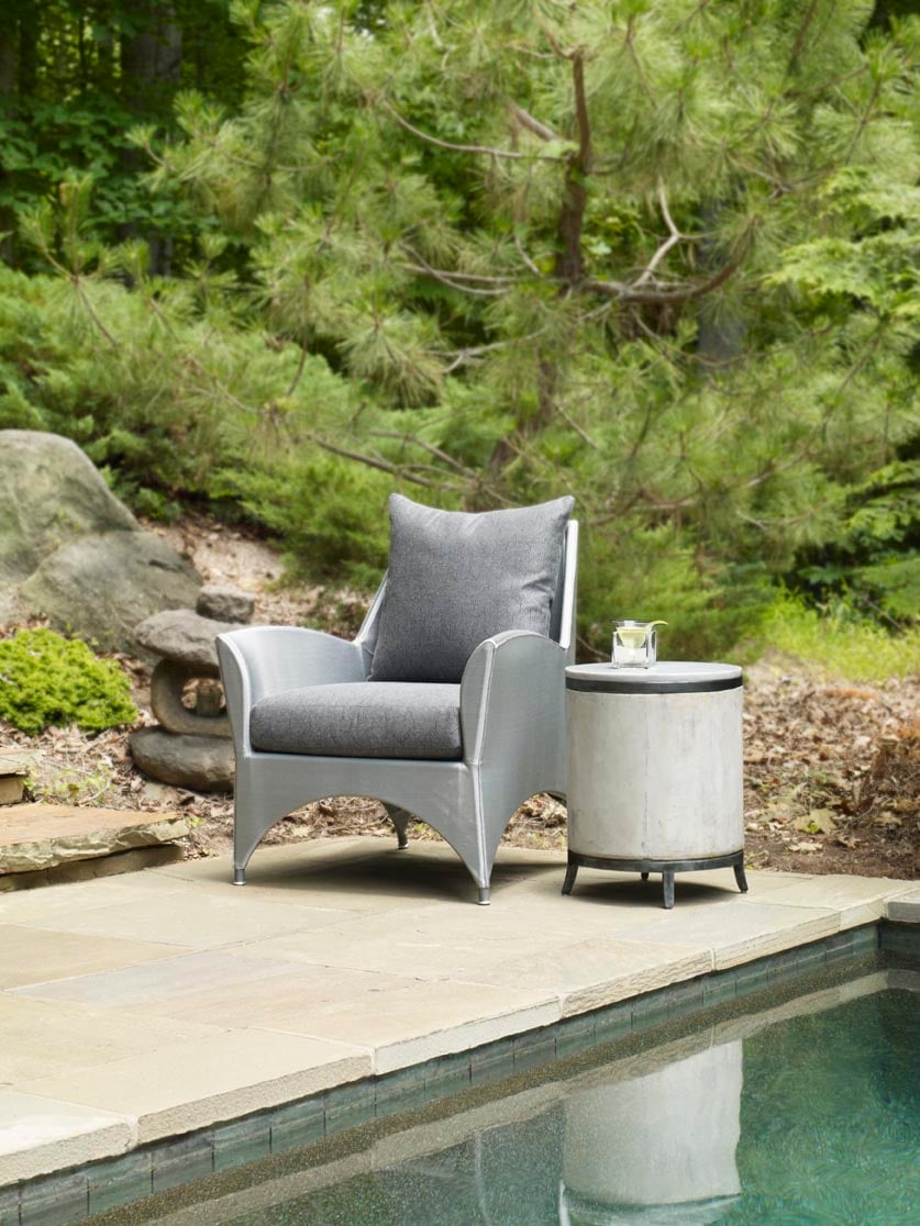 Outdoor Complements Table