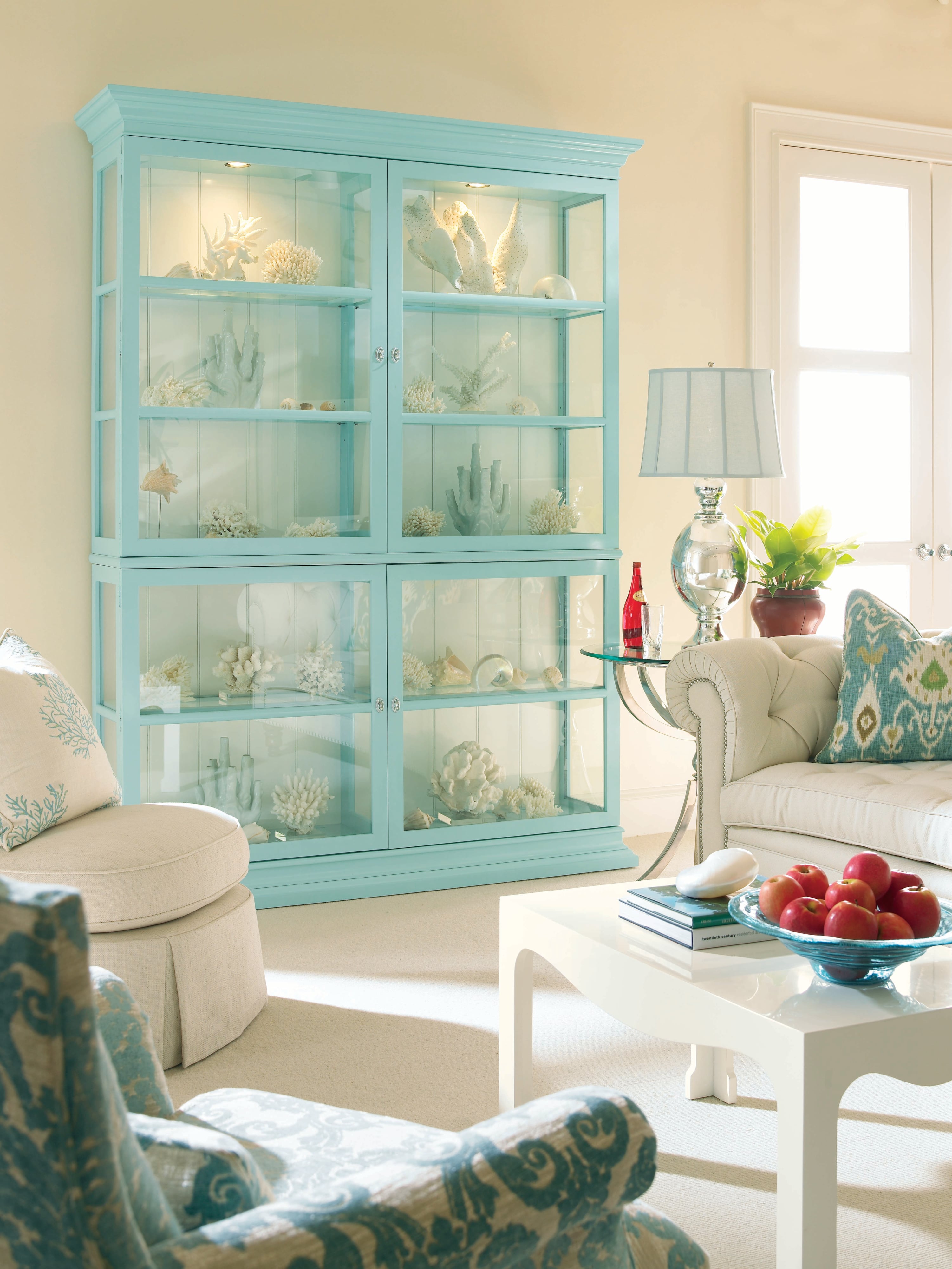 New Traditional Display Cabinet