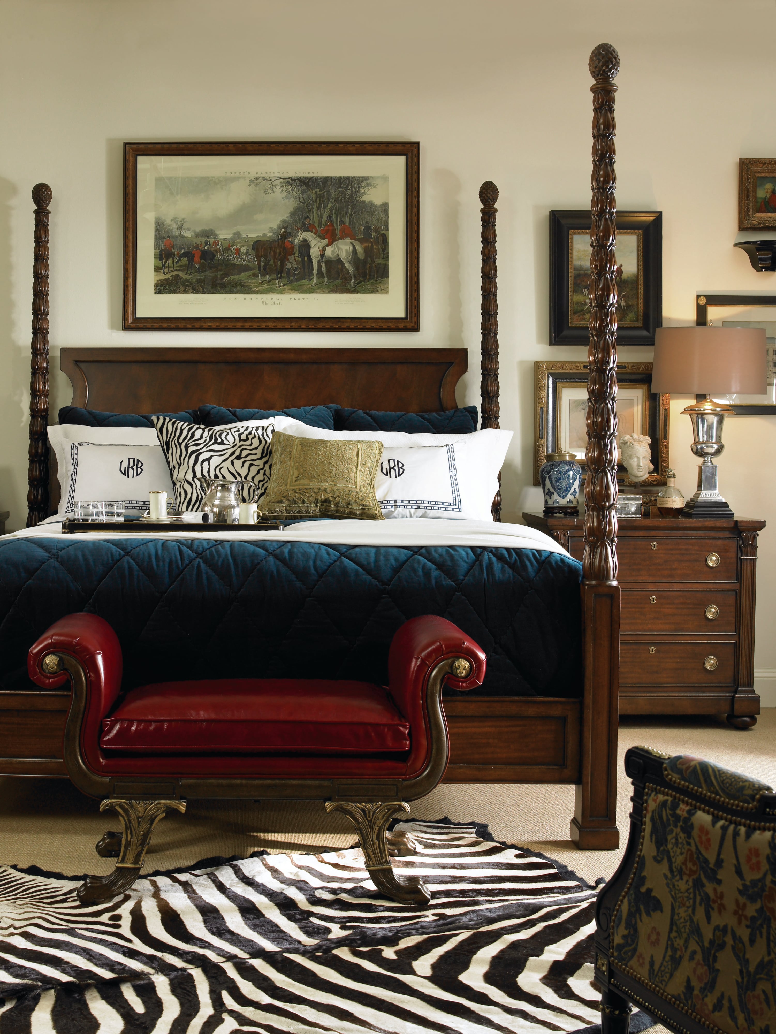 Century Chelsea Club King Poster Bed