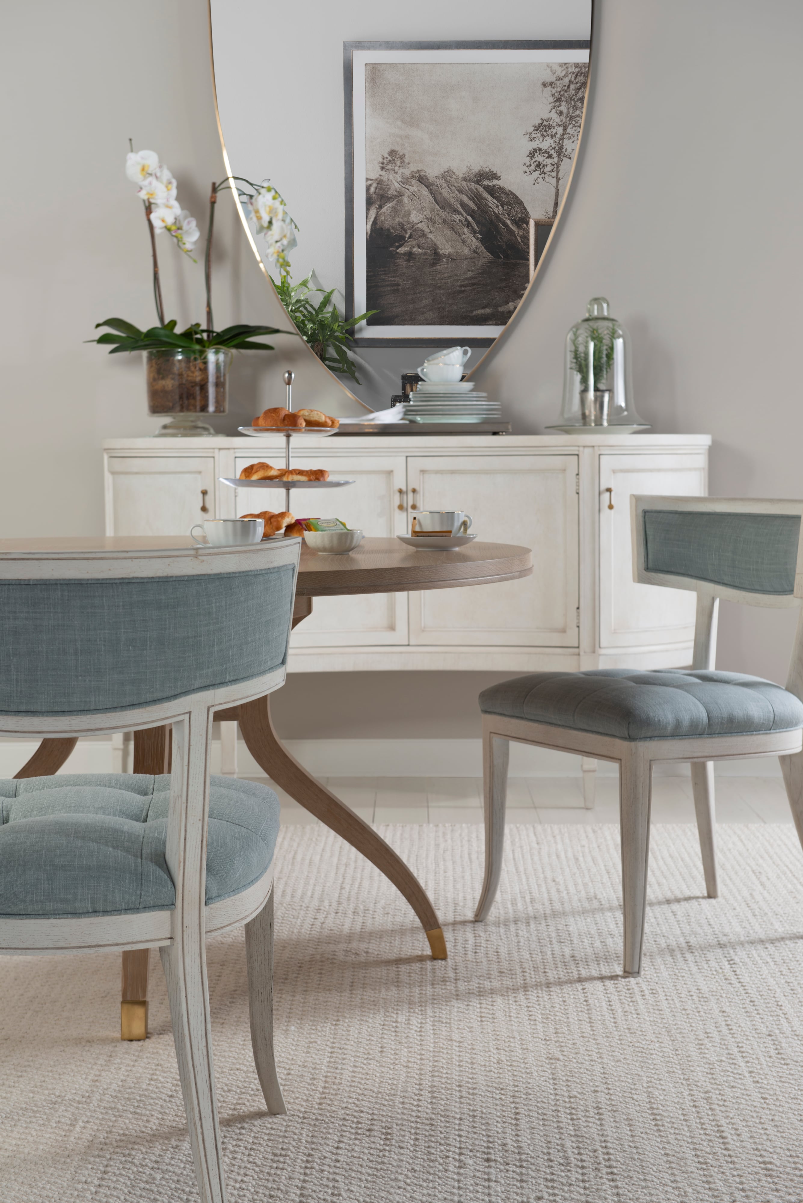 Century Maison '47 54 Round Dining Table