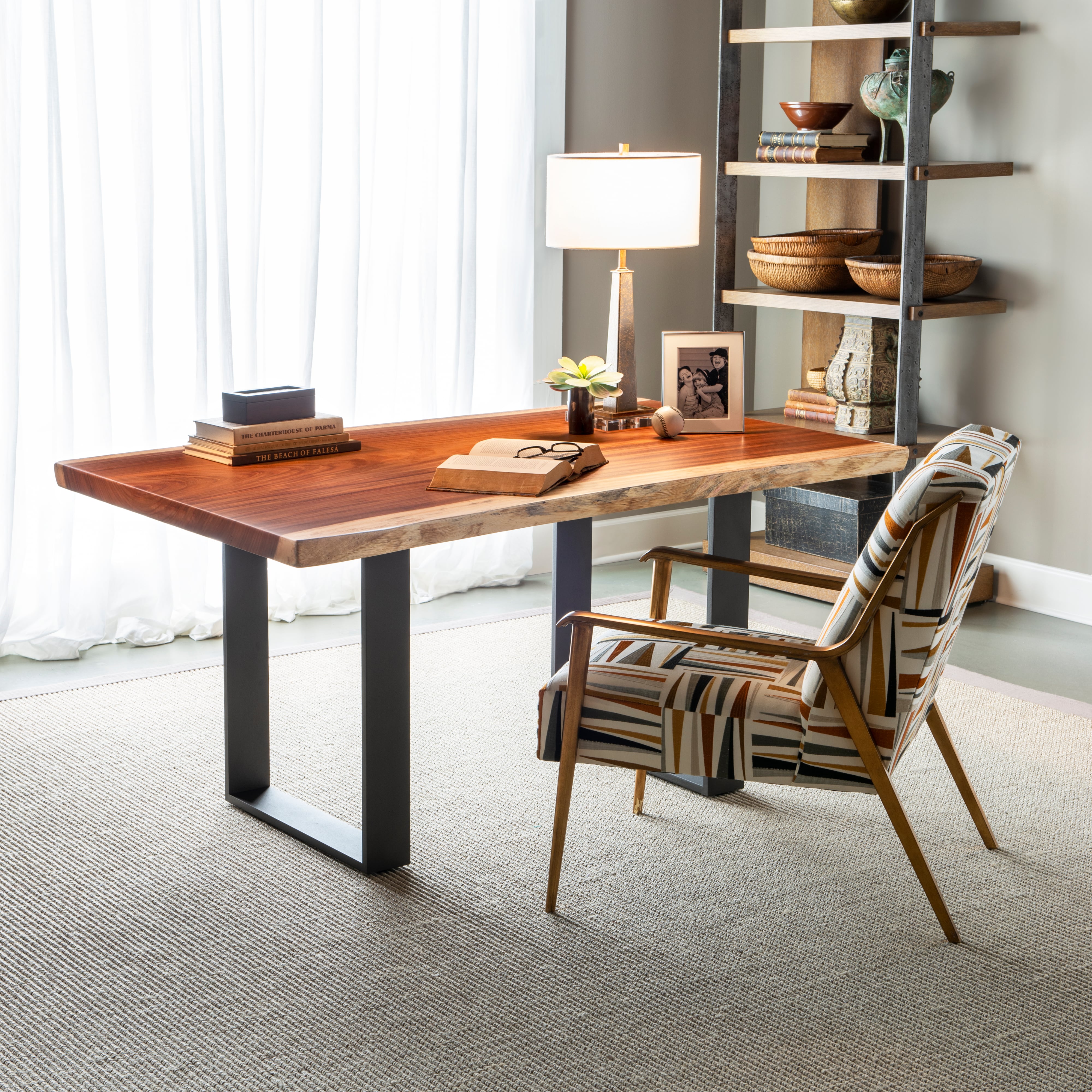 60 Guan.Slab Desk-Bronze Strap