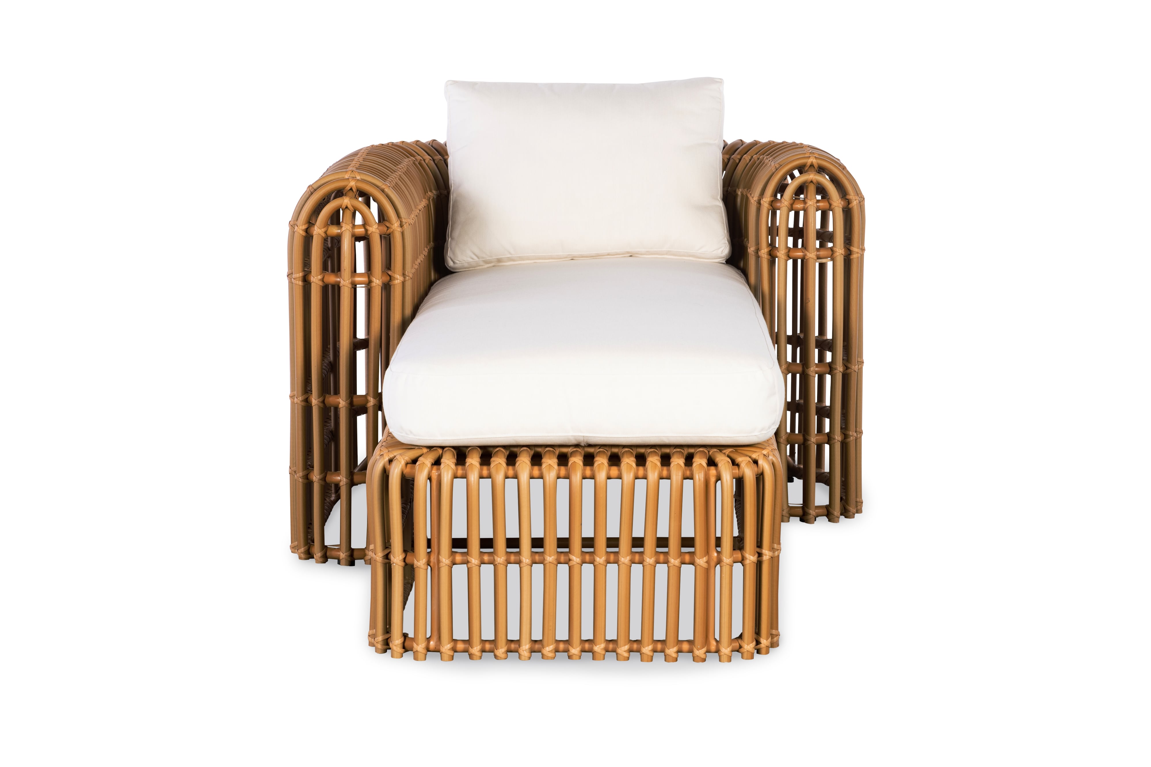 Century Carrier and Company Outdoor Gio Outdoor Laf Chaise