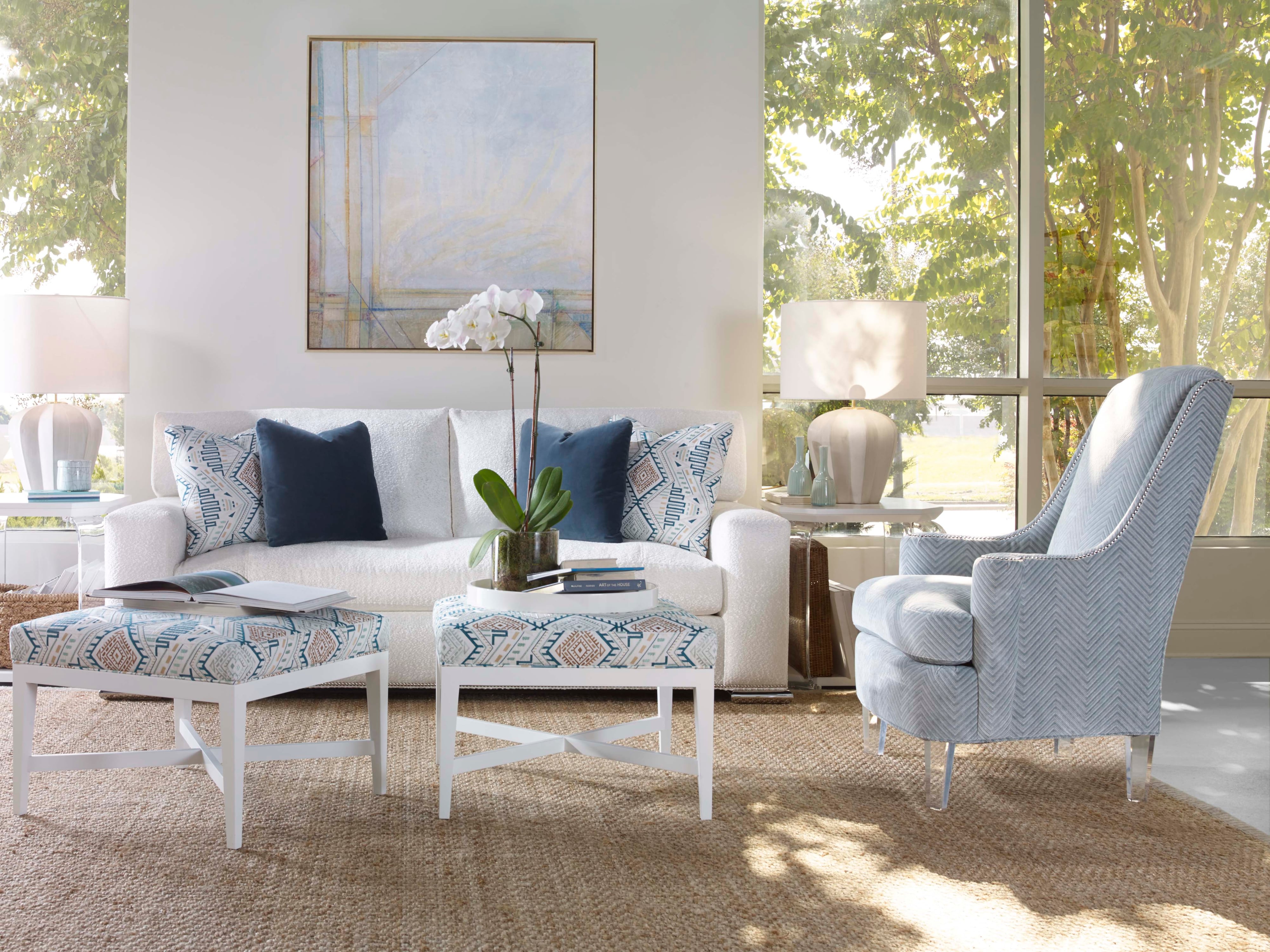 Cornerstone Apt Sofa w/Bench Seat