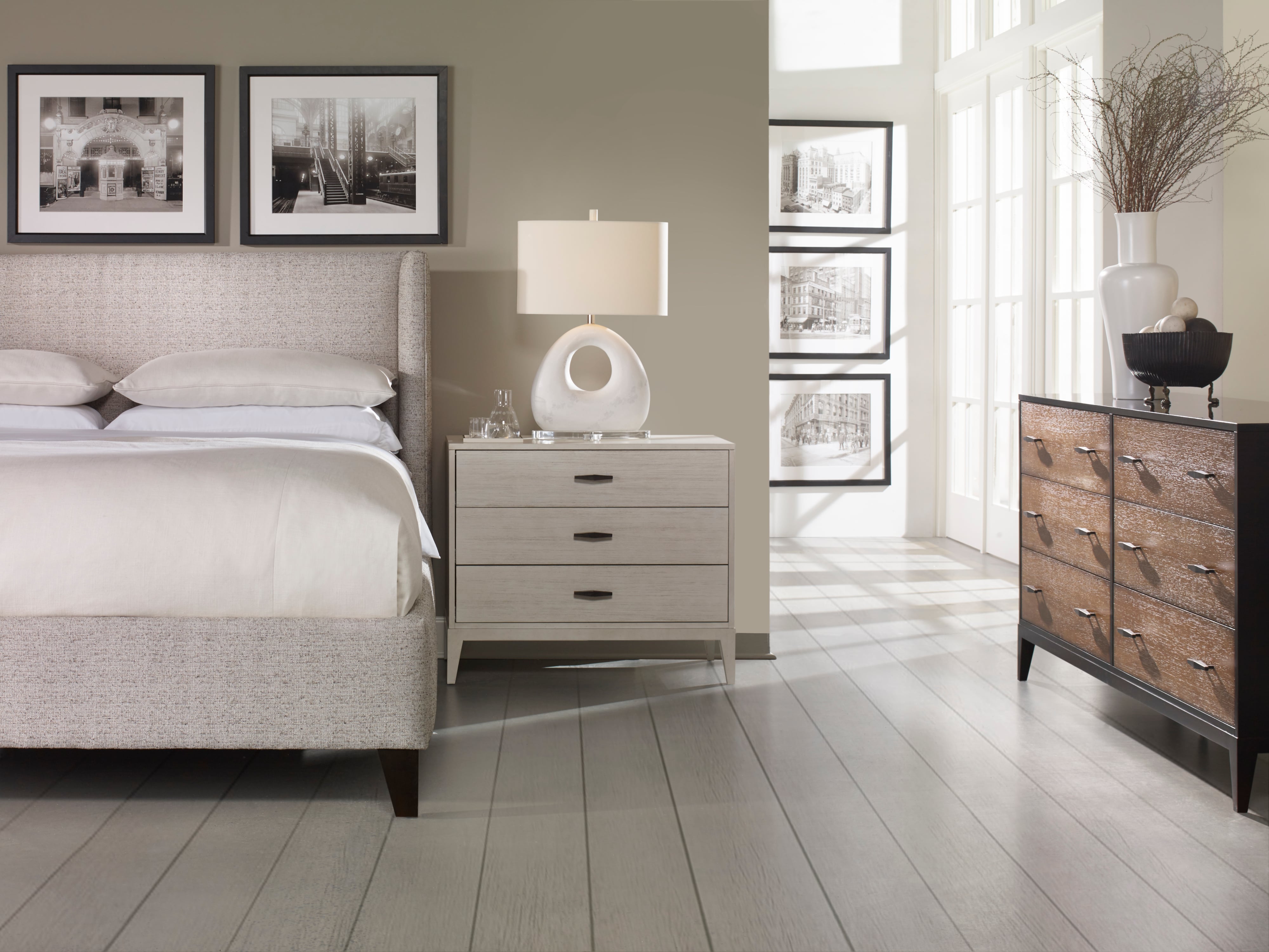 Details Low Wing Bed - King