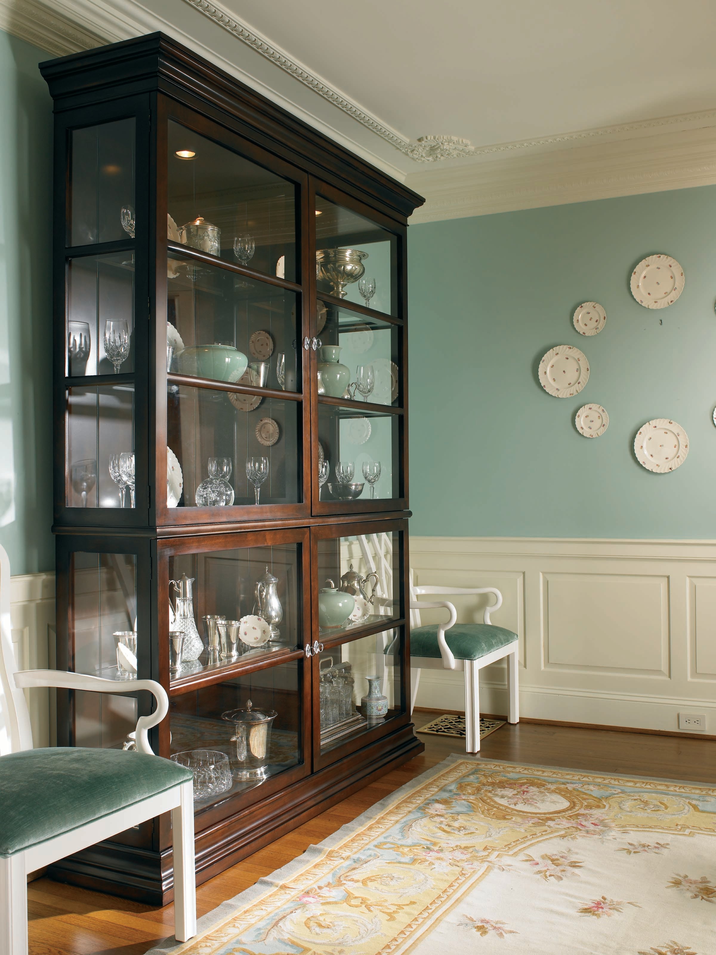 New Traditional Display Cabinet