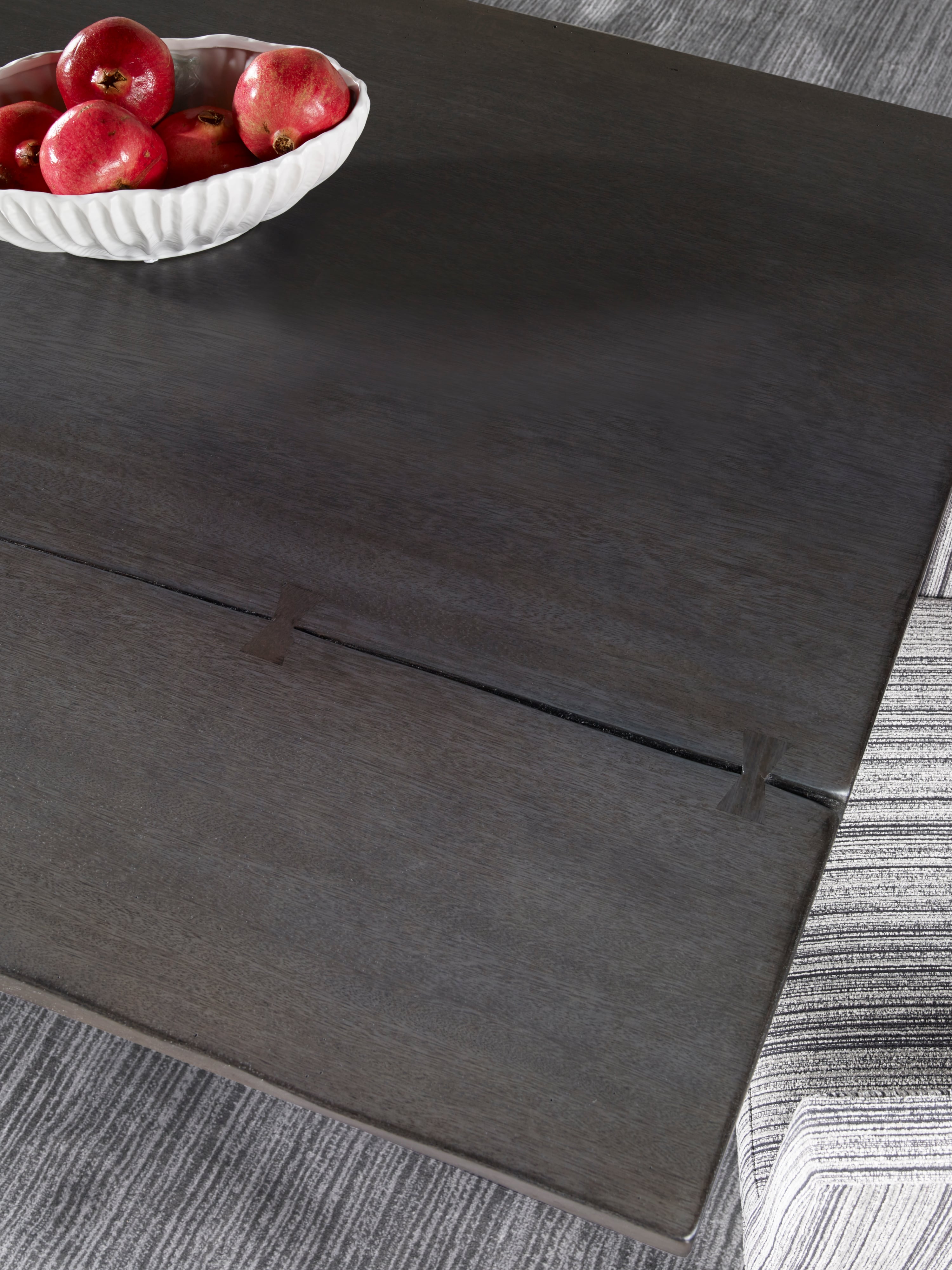 86 Guan.Slab Dining Tbl-Modeled Bronze